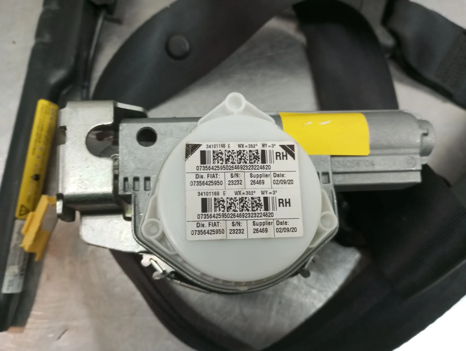 Pré-tensor cinto frente direito FIAT 500 C (312_) Imagem-1