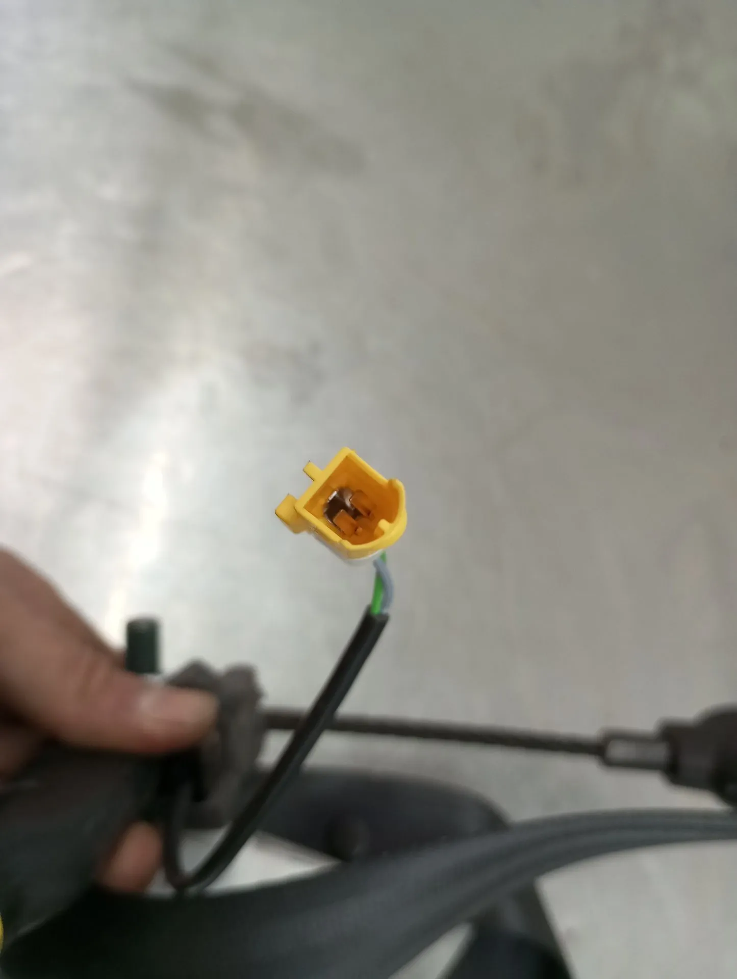 Pré-tensor cinto frente direito FIAT 500 C (312_) Imagem-3