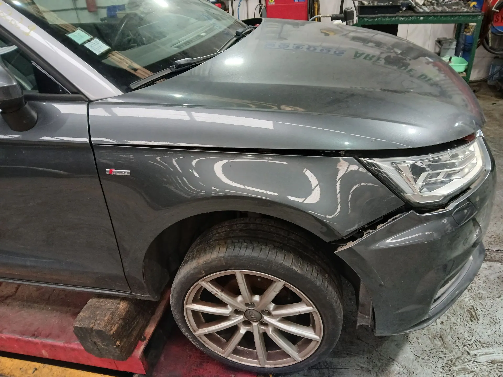 Frente Completa AUDI A1 (8X1, 8XK) Imagem-8