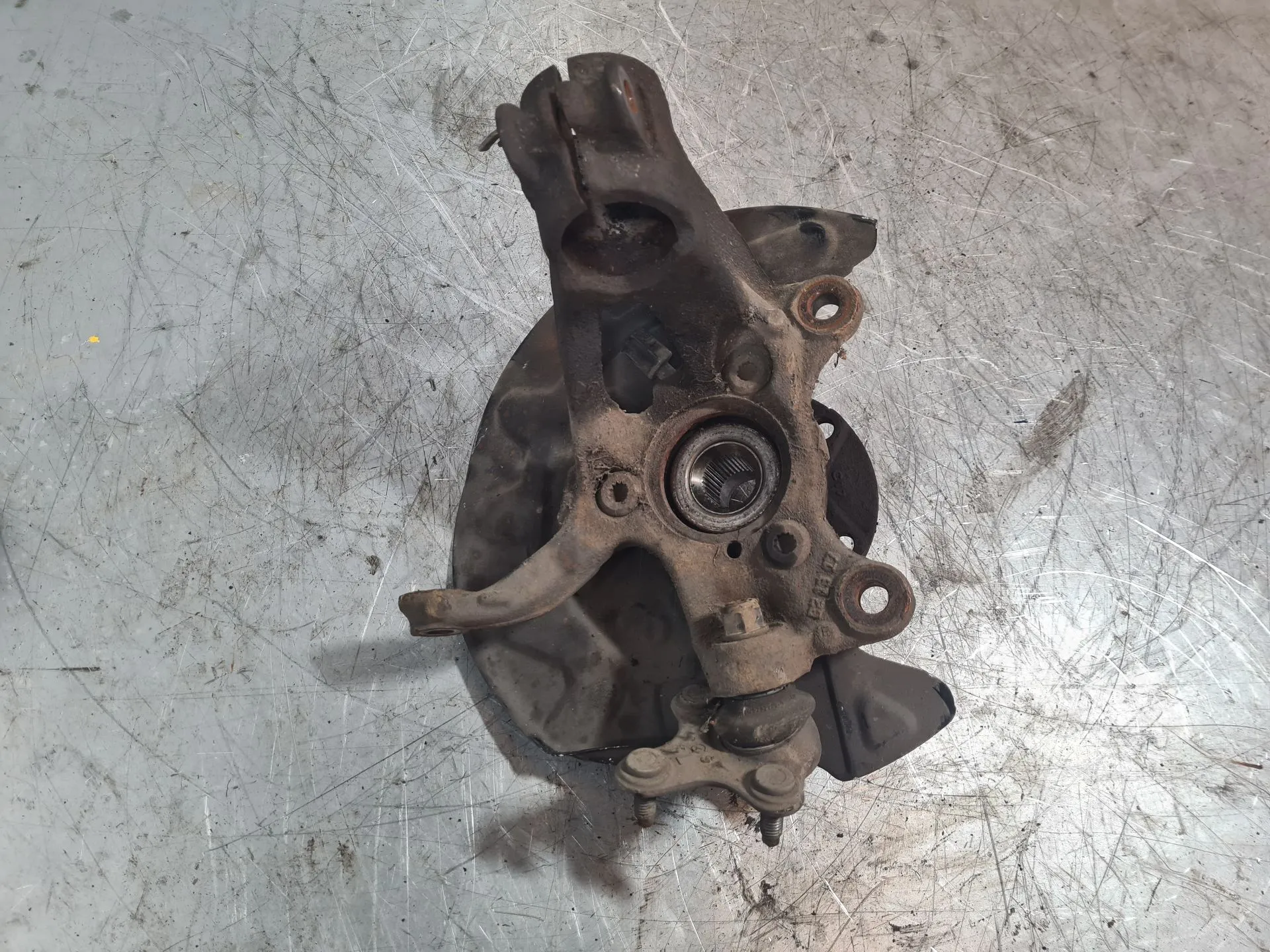 Fusello anteriore sinistro AUDI A3 Sportback (8VA, 8VF) Imagem-1