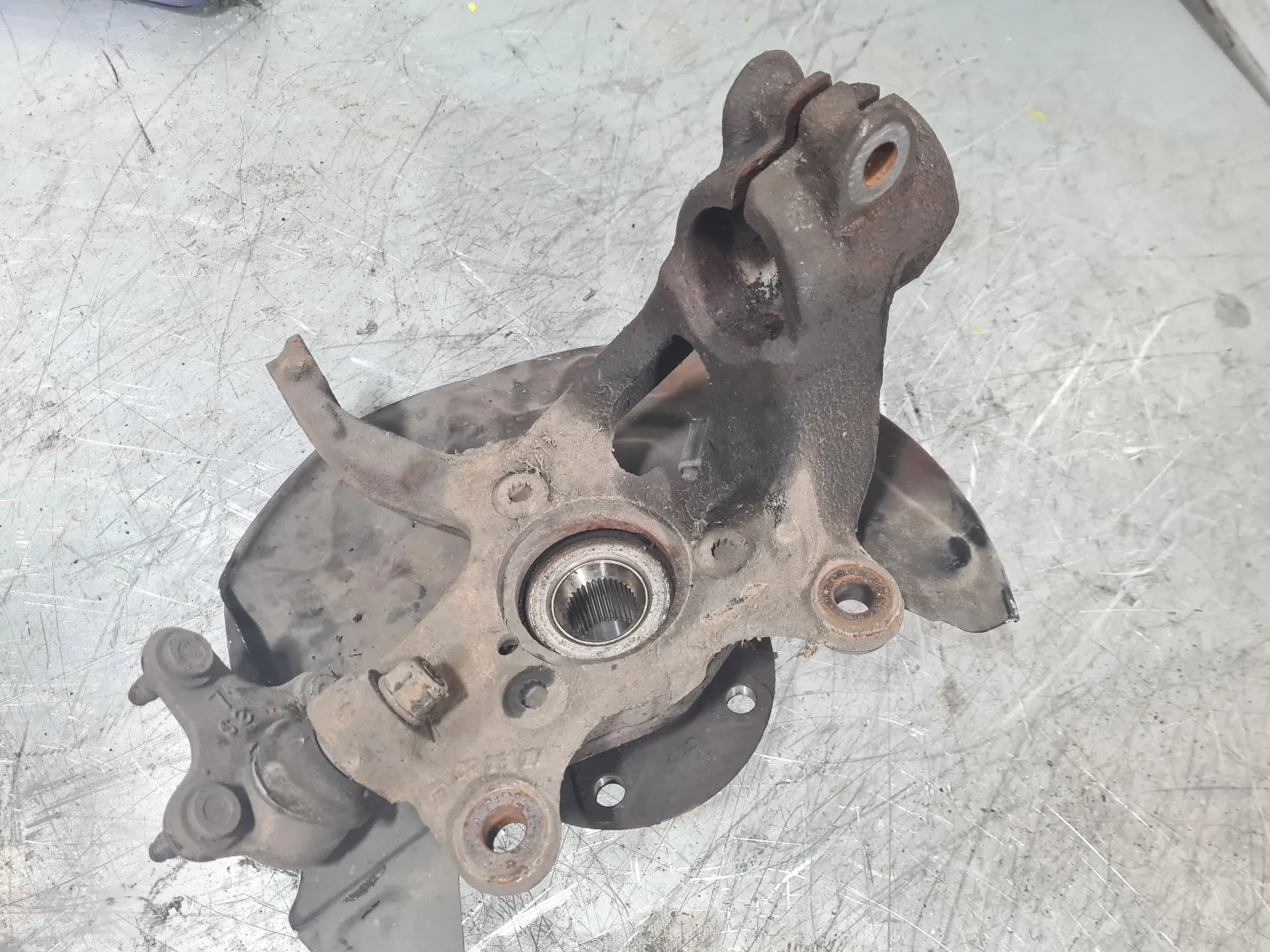 Fusello anteriore sinistro AUDI A3 Sportback (8VA, 8VF) Imagem-2