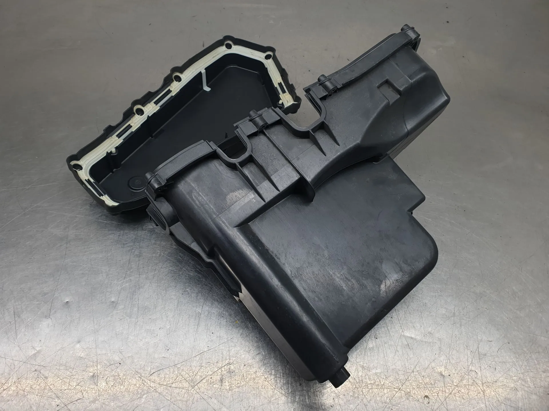 Involúcro / Carcaça dos Fusíveis BMW 3 Gran Turismo (F34) Imagem-1