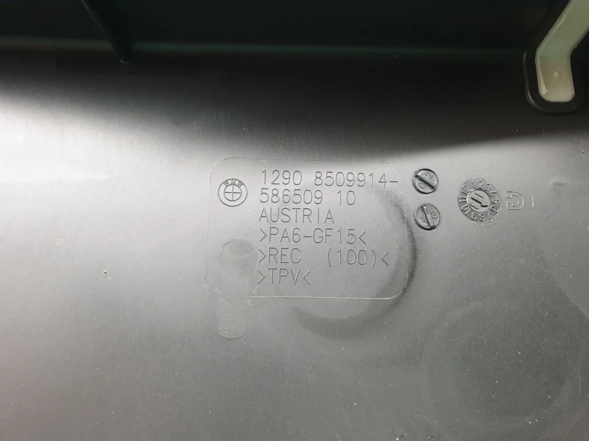 Involúcro / Carcaça dos Fusíveis BMW 3 Gran Turismo (F34) Imagem-5