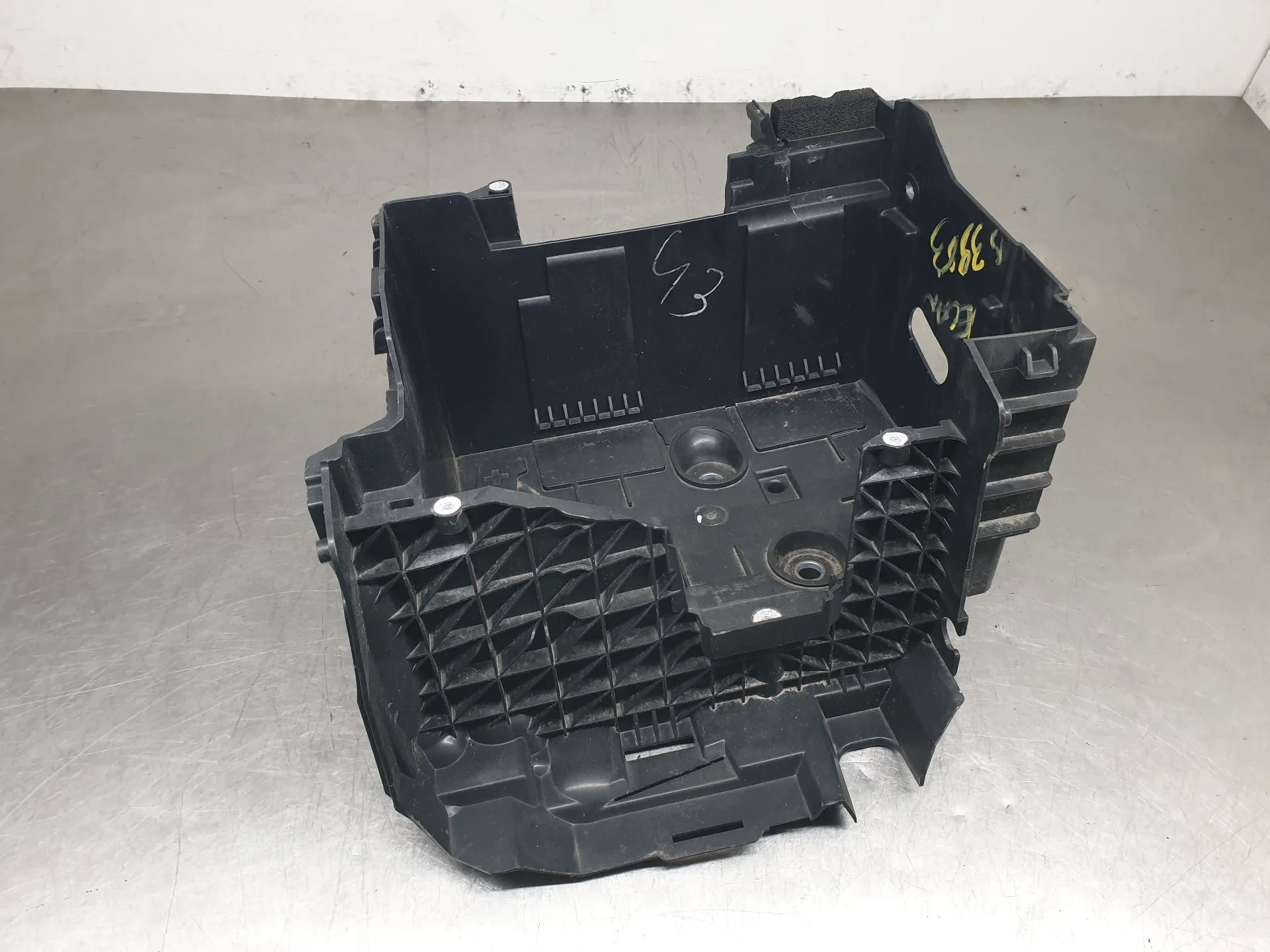 Base / caixa da bateria RENAULT Megane IV (B9A/M_)