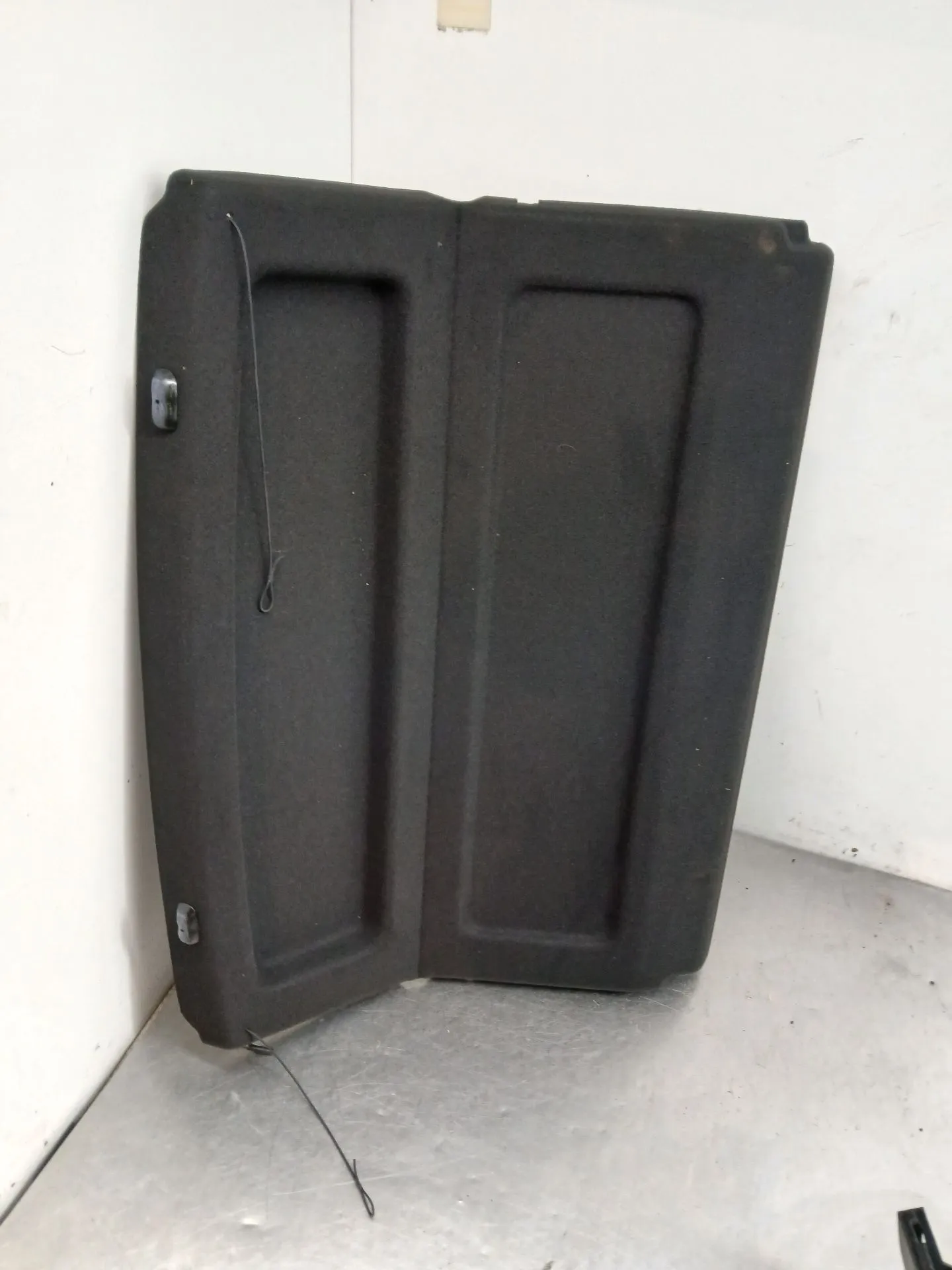 Rear Parcel shelf / trunk cover DACIA Duster (HM_)