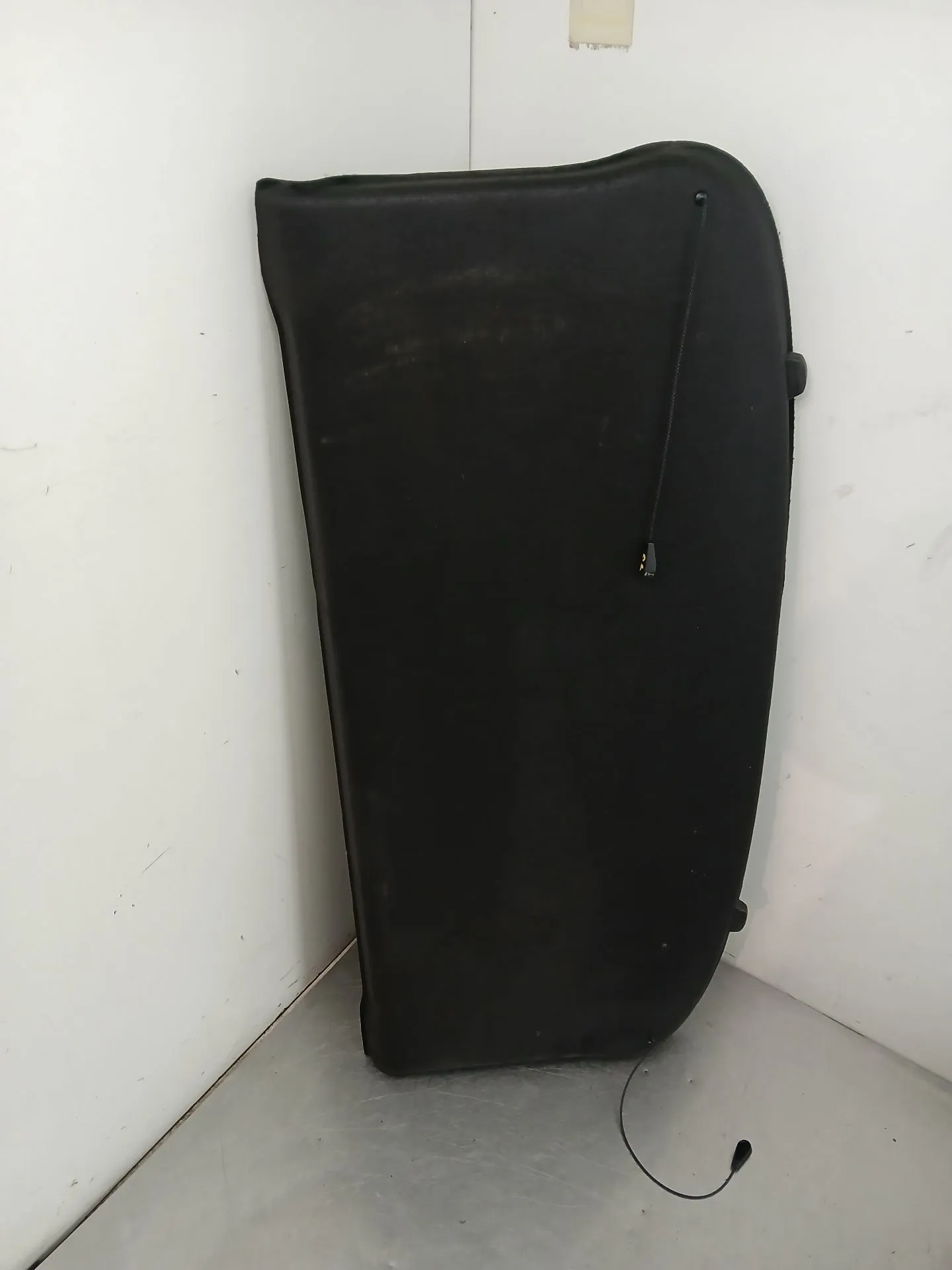 Rear Parcel shelf / trunk cover RENAULT Megane IV (B9A/M_)