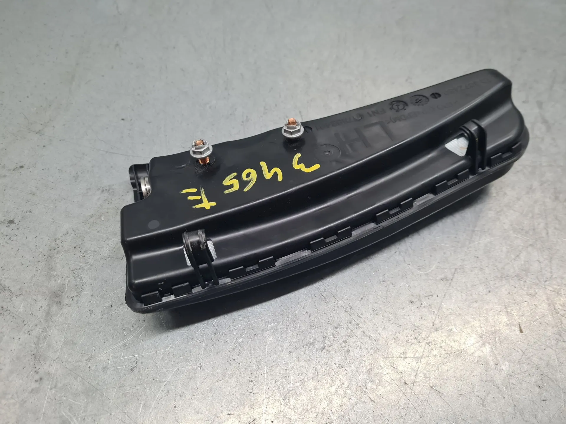 Airbag banco esquerdo MERCEDES-BENZ Classe A (W176) Imagem-1