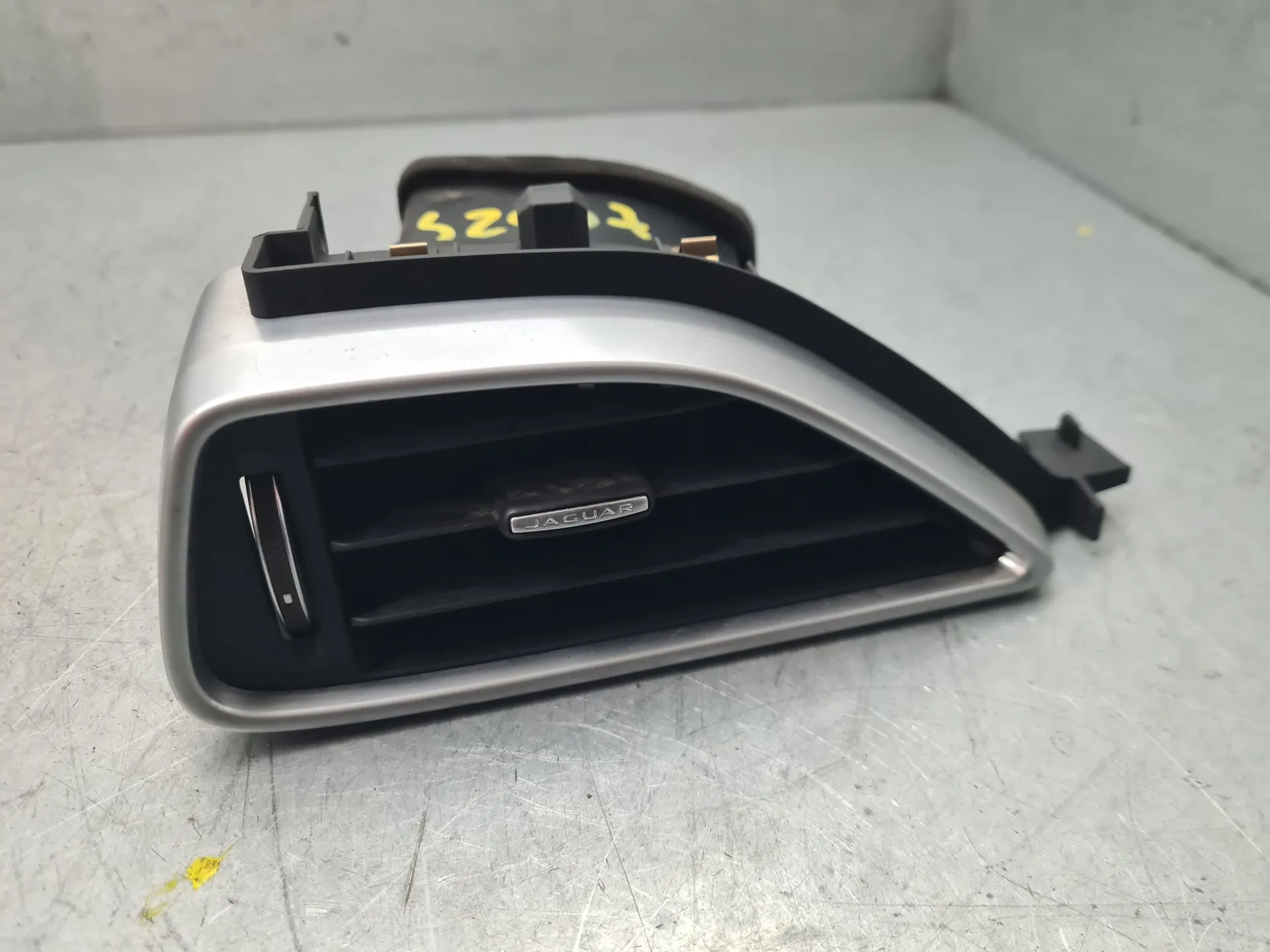 Comportas da chauffage / sofagem JAGUAR F-Pace (X761)