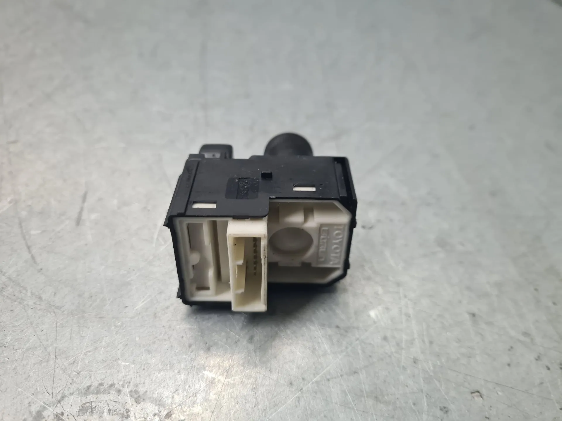 Commande des rétroviseurs TOYOTA C-HR (_X1_) Imagem-2