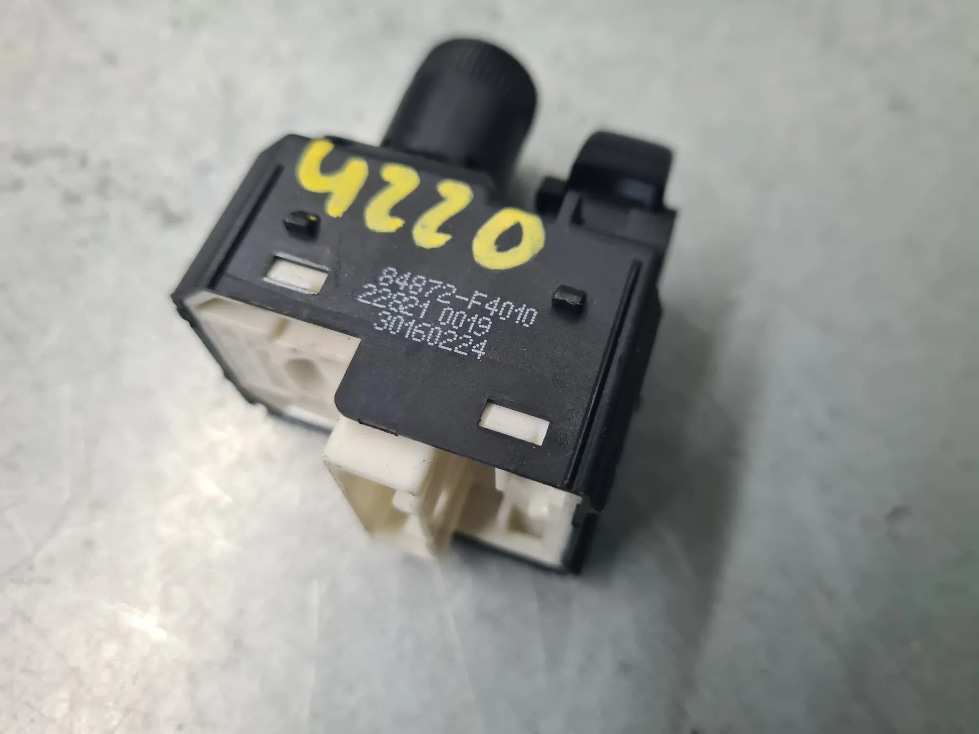 Commande des rétroviseurs TOYOTA C-HR (_X1_) Imagem-4