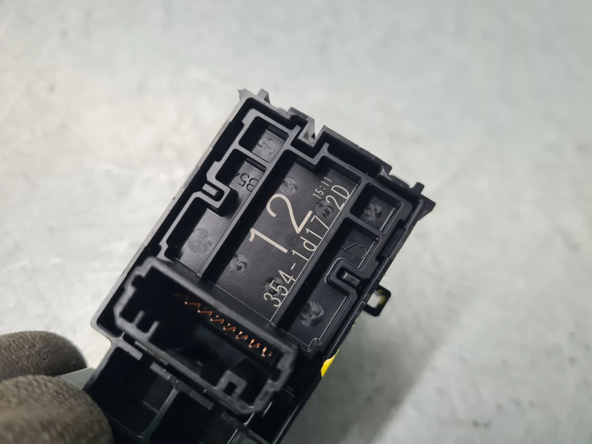 Mando / interruptor elevalunas delantero derecho TOYOTA C-HR (_X1_) Imagem-4