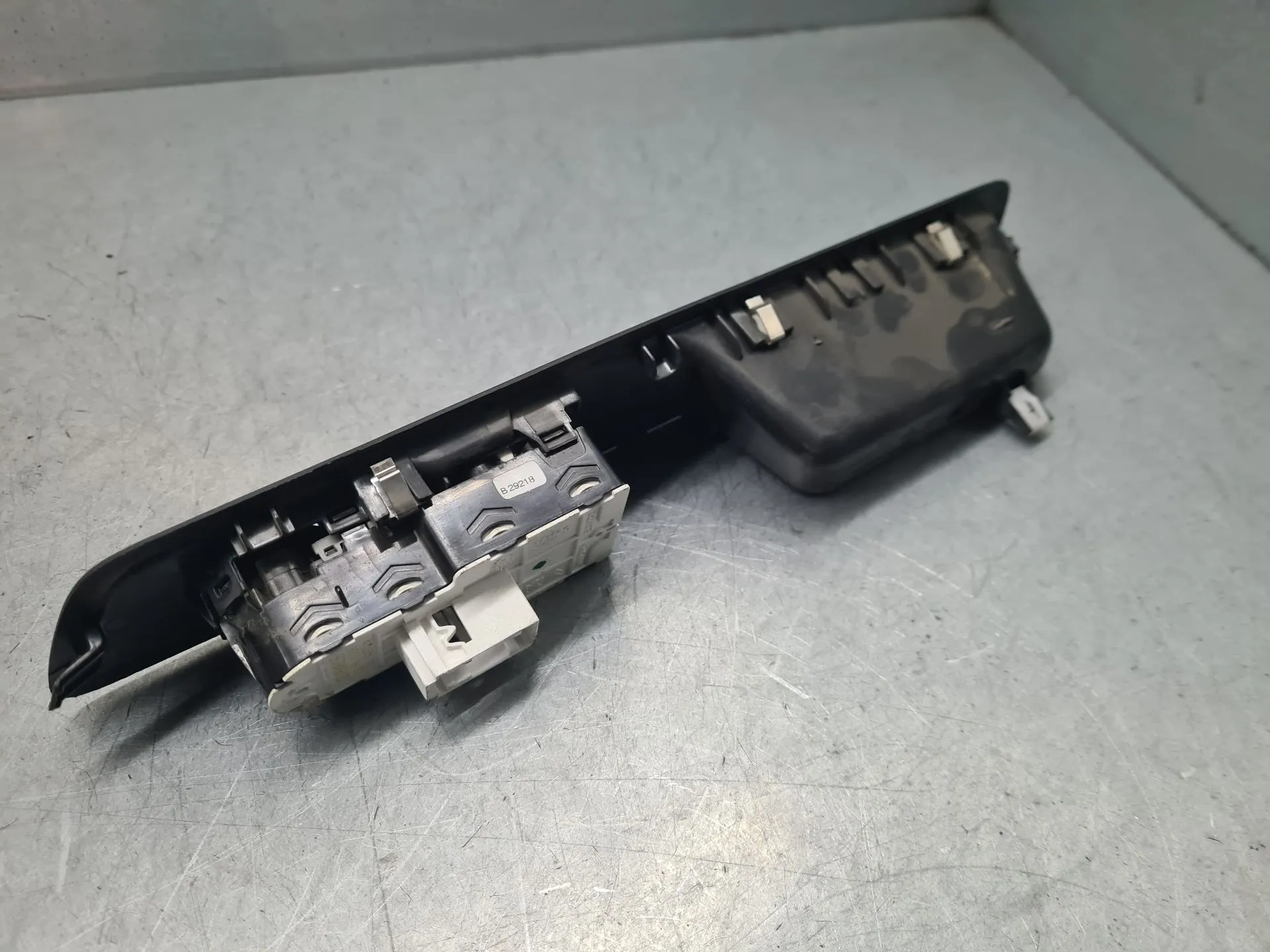 Commande / interrupteur lève-vitre Avant gauche PEUGEOT Expert Imagem-3