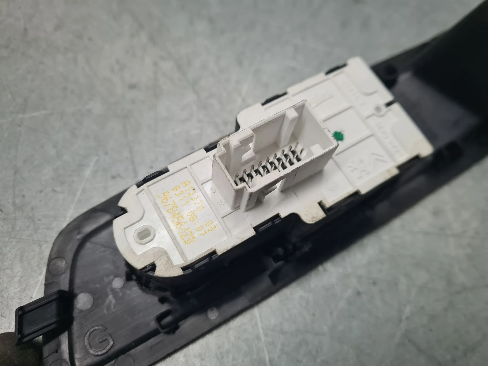 Commande / interrupteur lève-vitre Avant gauche PEUGEOT Expert Imagem-7