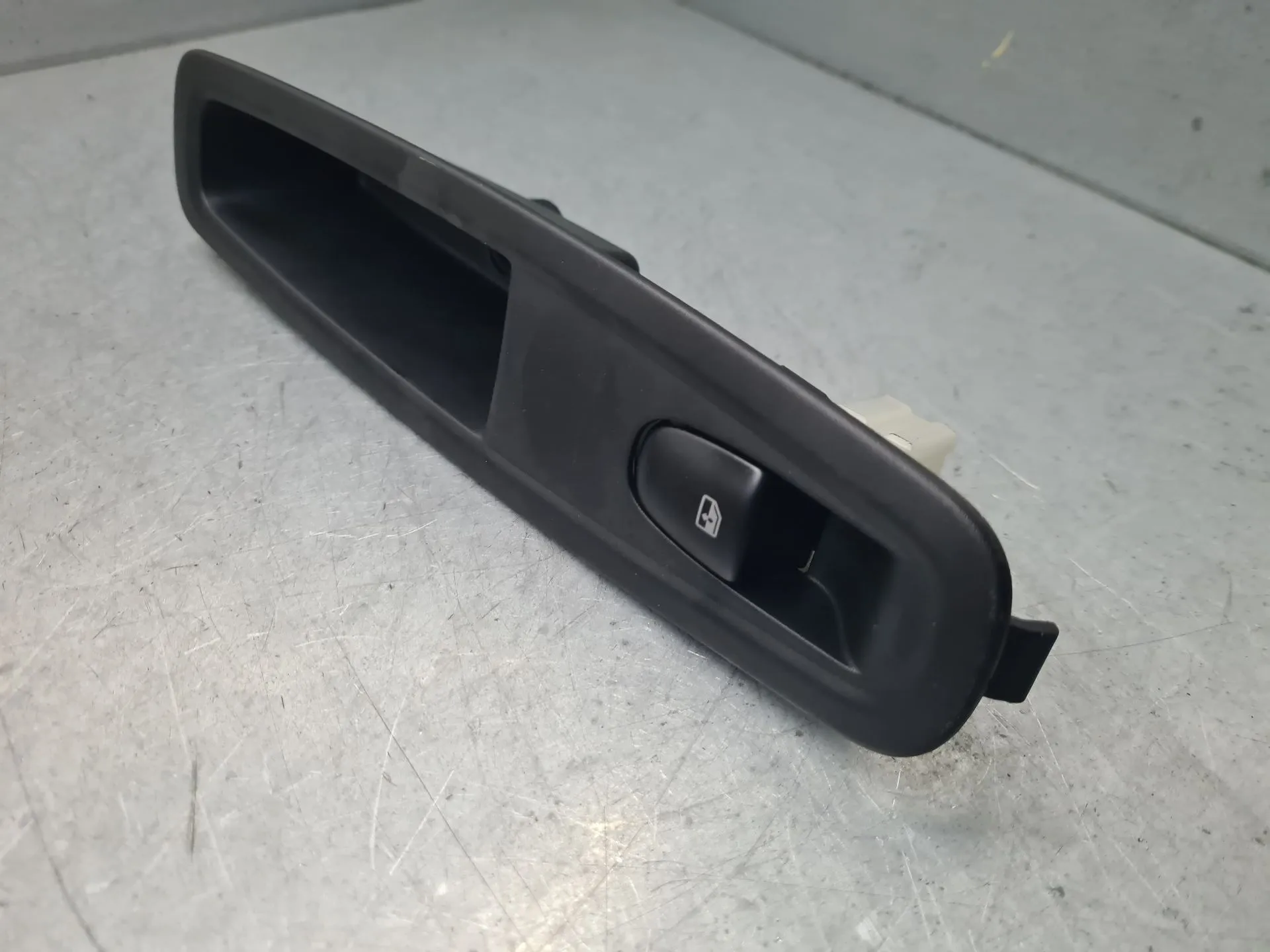 Comando / interruttore alzacristallo posteriore sinistro RENAULT Kadjar (HA_, HL_) Imagem-1