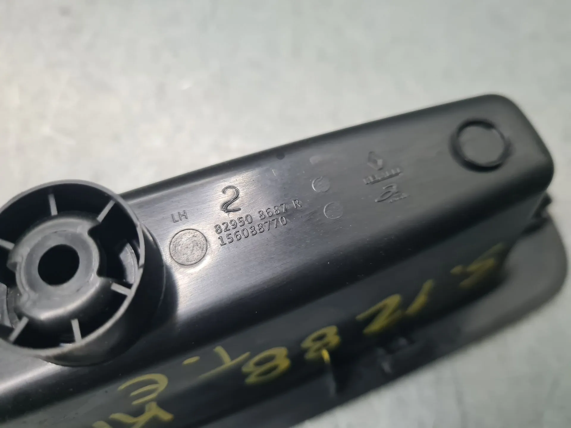 Comando / interruttore alzacristallo posteriore sinistro RENAULT Kadjar (HA_, HL_) Imagem-5