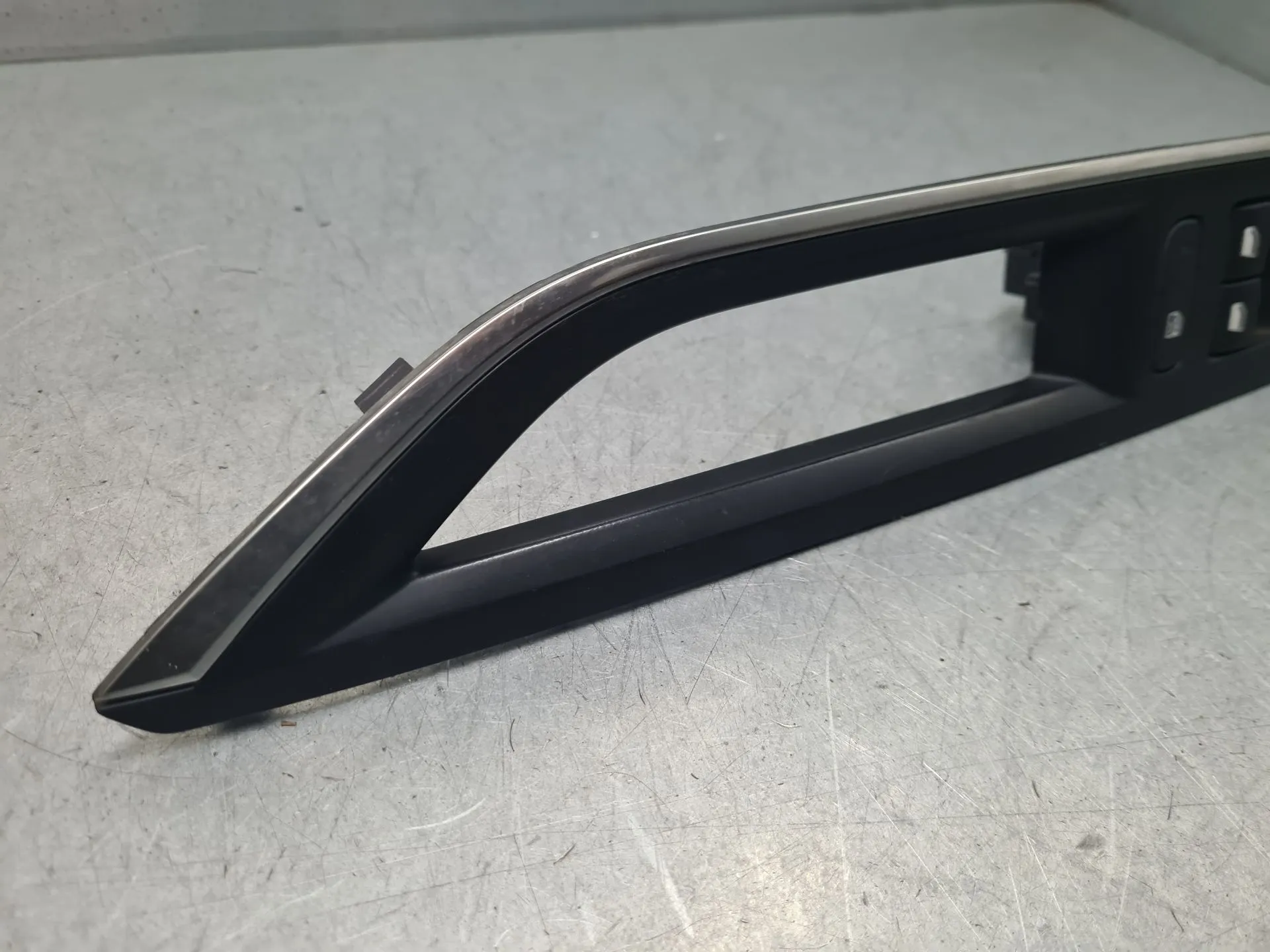 Comando / botão / interruptor vidros frente esquerdo PEUGEOT 5008 II (M_) Imagem-2