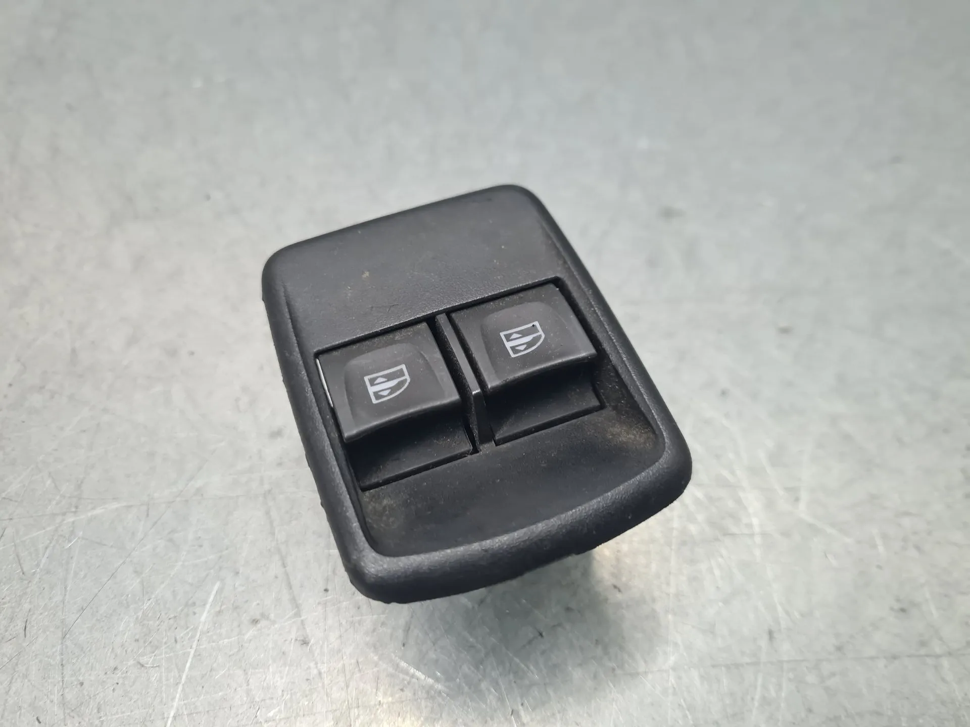 Comando / interruttore alzacristallo anteriore sinistro RENAULT Kangoo Express (FW0/1_)