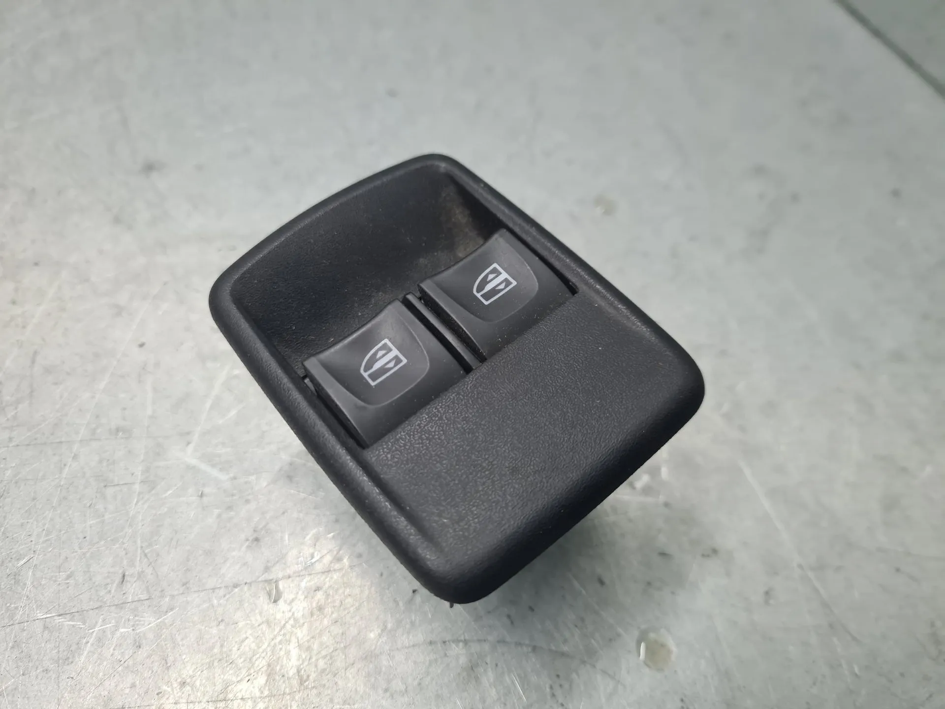 Comando / interruttore alzacristallo anteriore sinistro RENAULT Kangoo Express (FW0/1_)