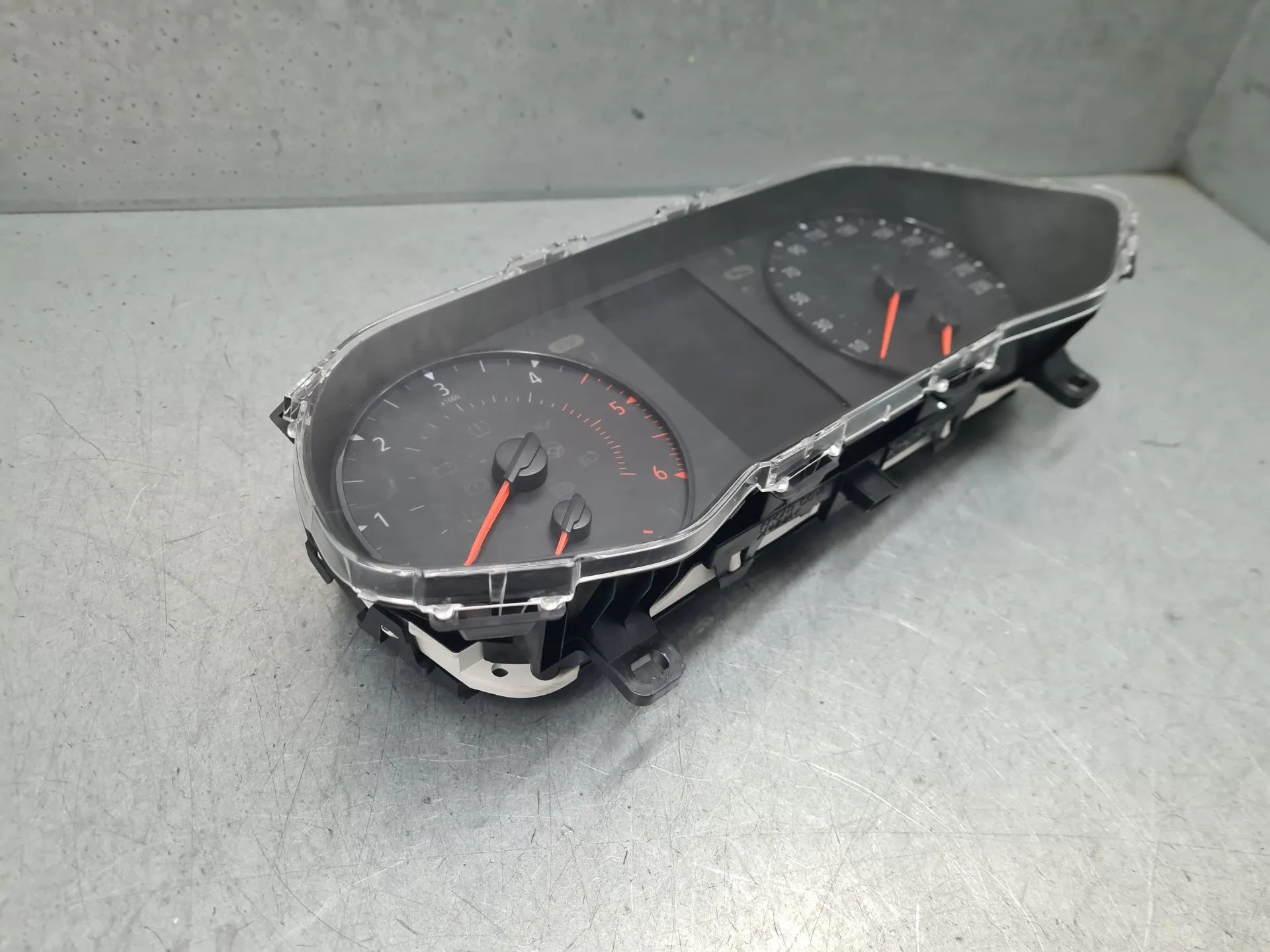 Quadro strumenti / Pannello strumenti RENAULT Clio V (BF_) Imagem-1