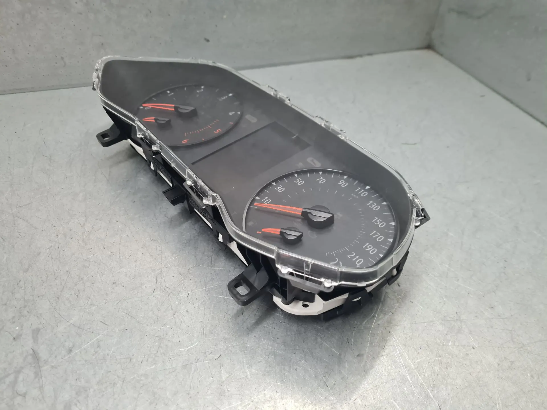 Quadro strumenti / Pannello strumenti RENAULT Clio V (BF_) Imagem-2