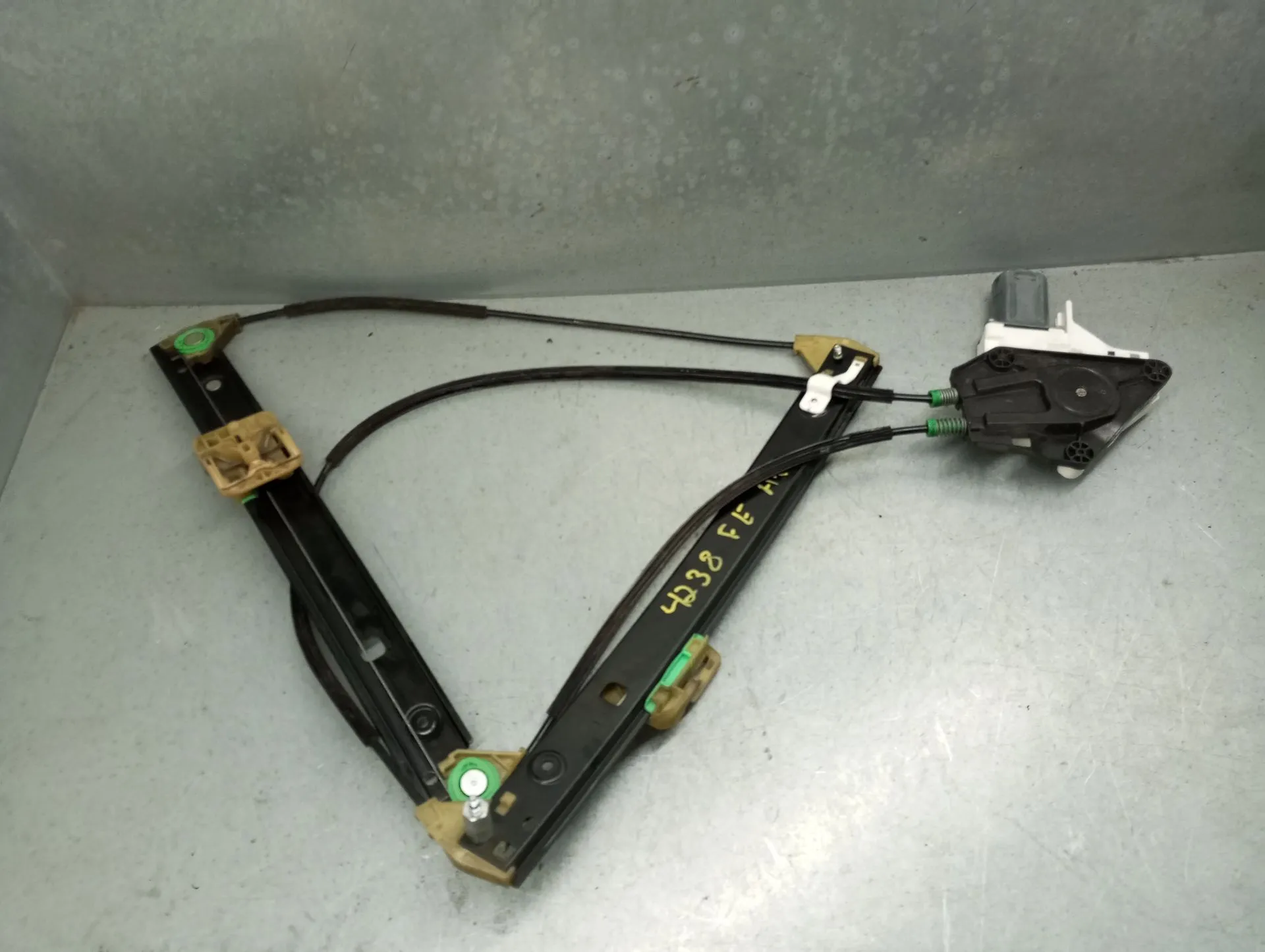 Lève-vitre avant gauche AUDI A1 (8X1, 8XK)