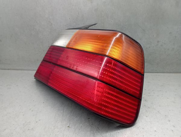 Right Tail light BMW 3 Coupé (E36) Imagem-1