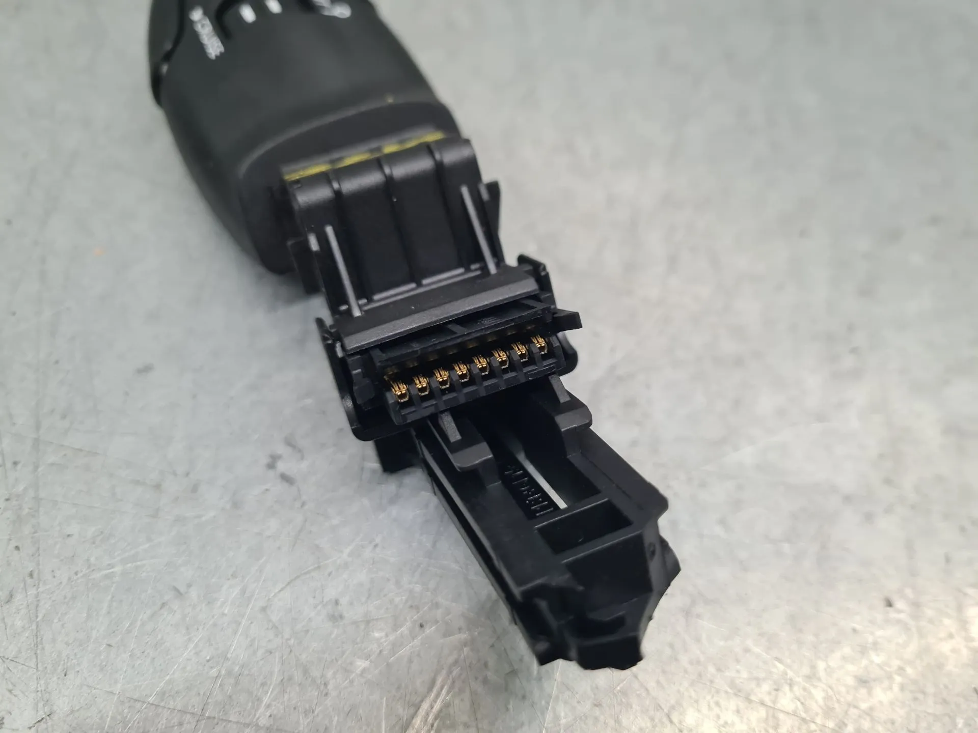 Manete / interruptor cruise control PEUGEOT 208 II Imagem-1