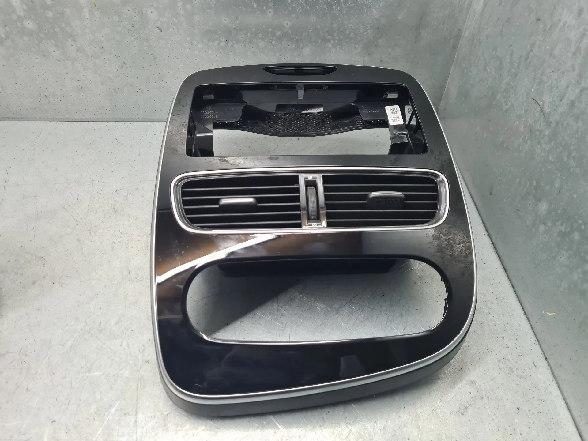 Moldura consola central / radio / aro RENAULT Clio IV (BH_)