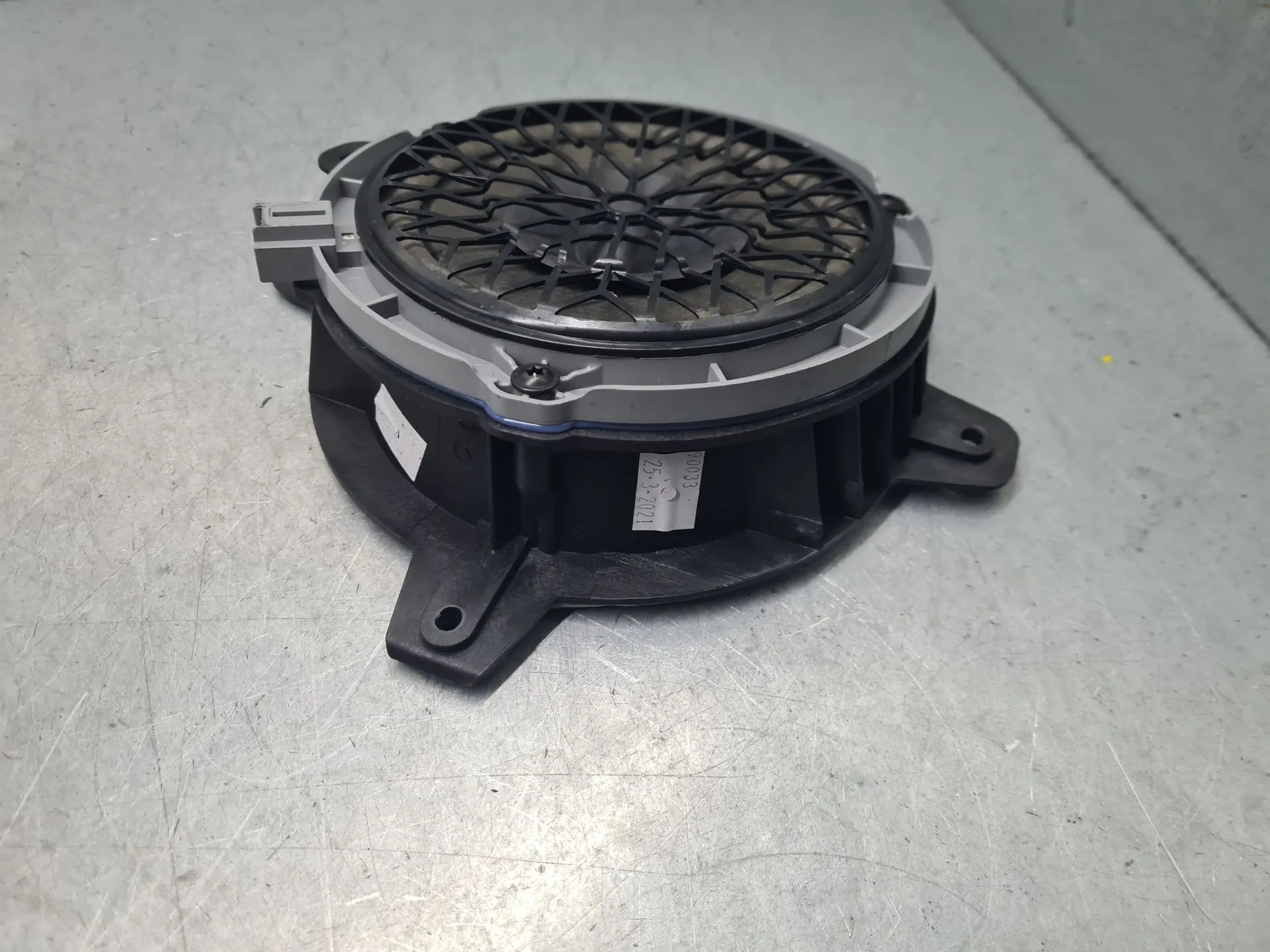 Colonne de son PEUGEOT 208 II Imagem-1