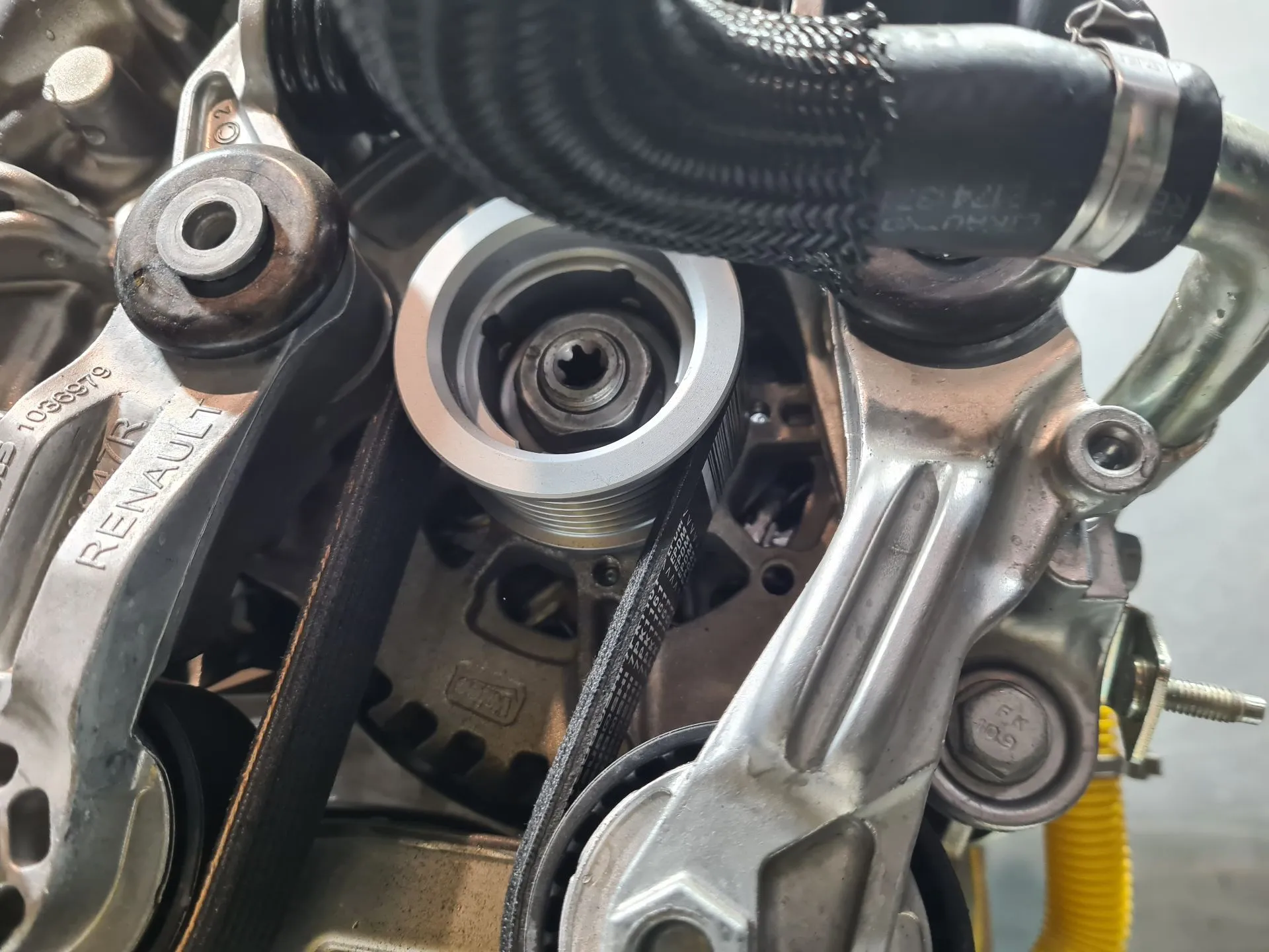 Alternador DACIA Duster III (P1310) Imagem-1