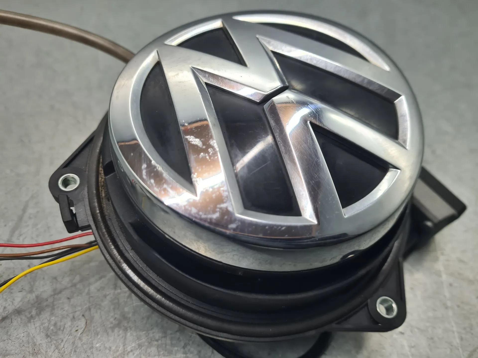 Maniglia portellone VOLKSWAGEN Golf VII (5G1, BQ1, BE1, BE2) Imagem-1