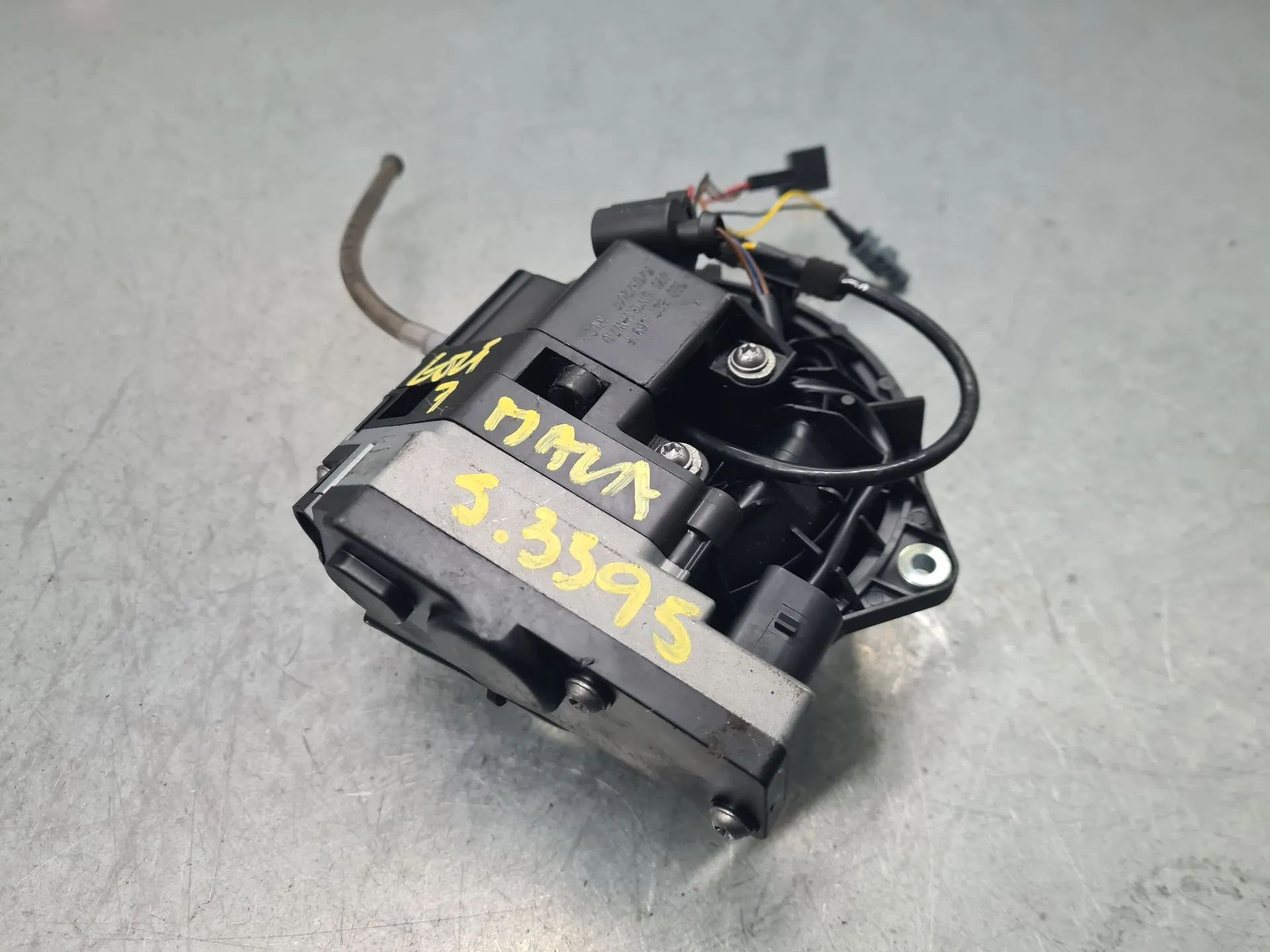 Maniglia portellone VOLKSWAGEN Golf VII (5G1, BQ1, BE1, BE2) Imagem-6