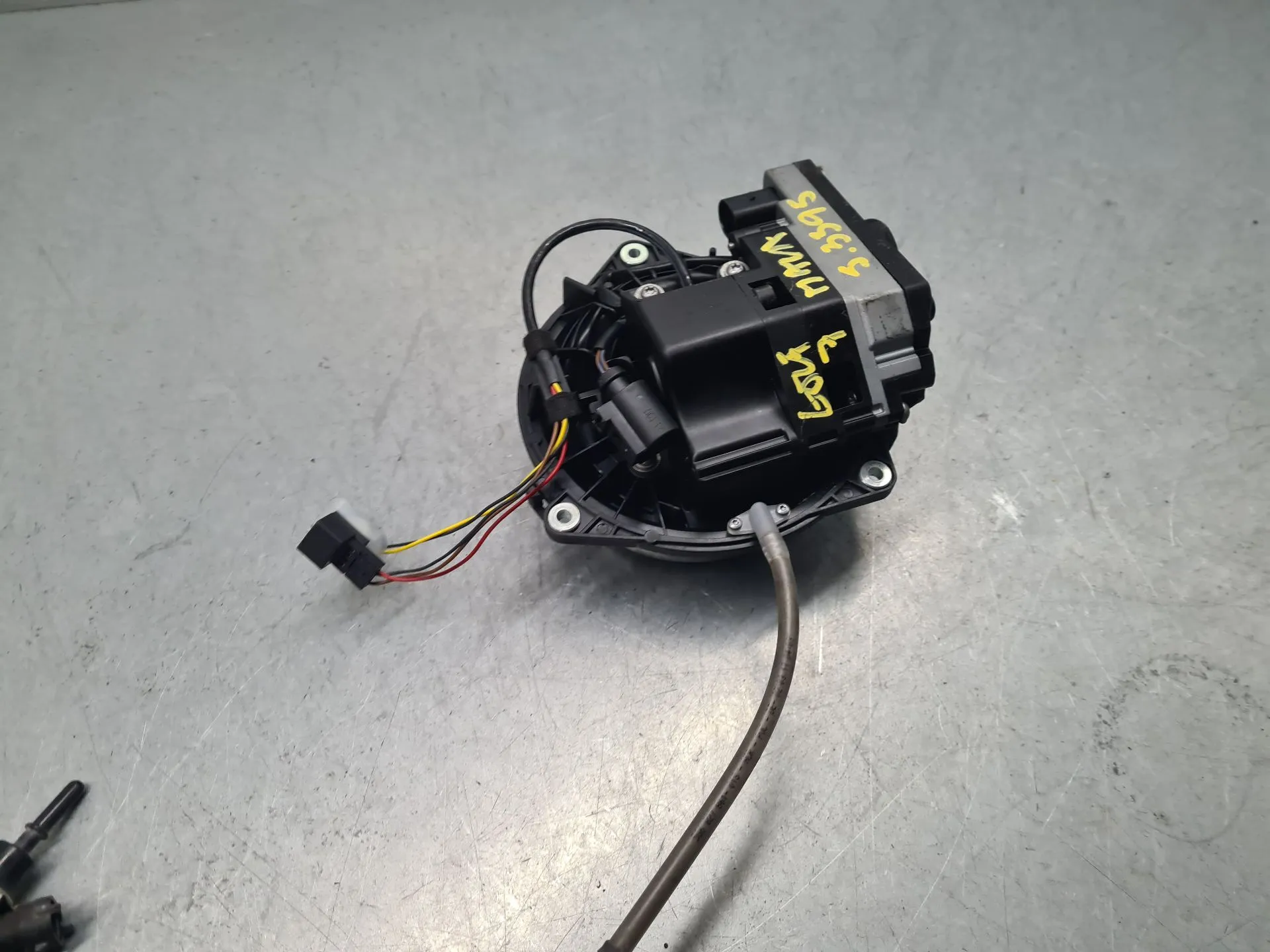 Maniglia portellone VOLKSWAGEN Golf VII (5G1, BQ1, BE1, BE2) Imagem-10