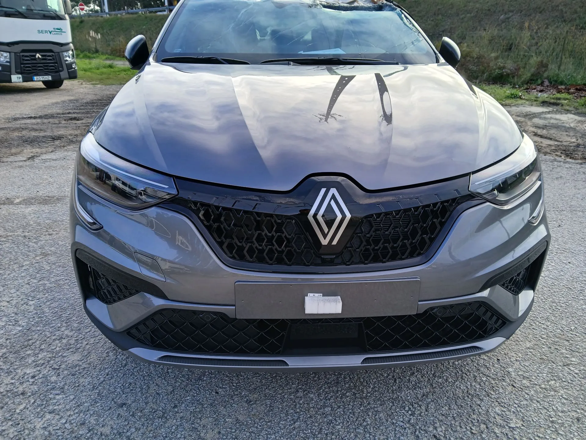 Frente Completa RENAULT Arkana I Imagem-1