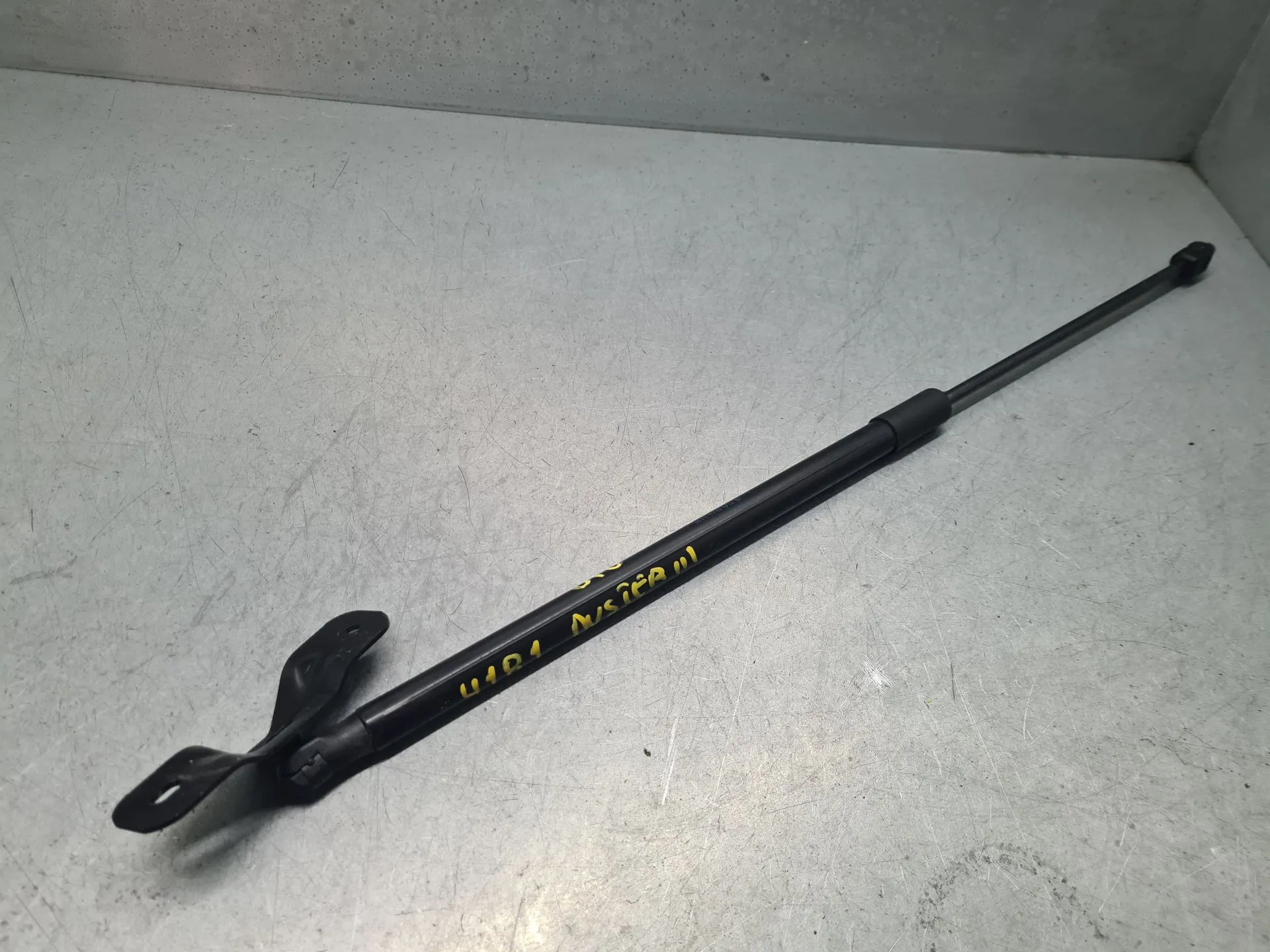 Amortecedor da mala DACIA Duster III (P1310)