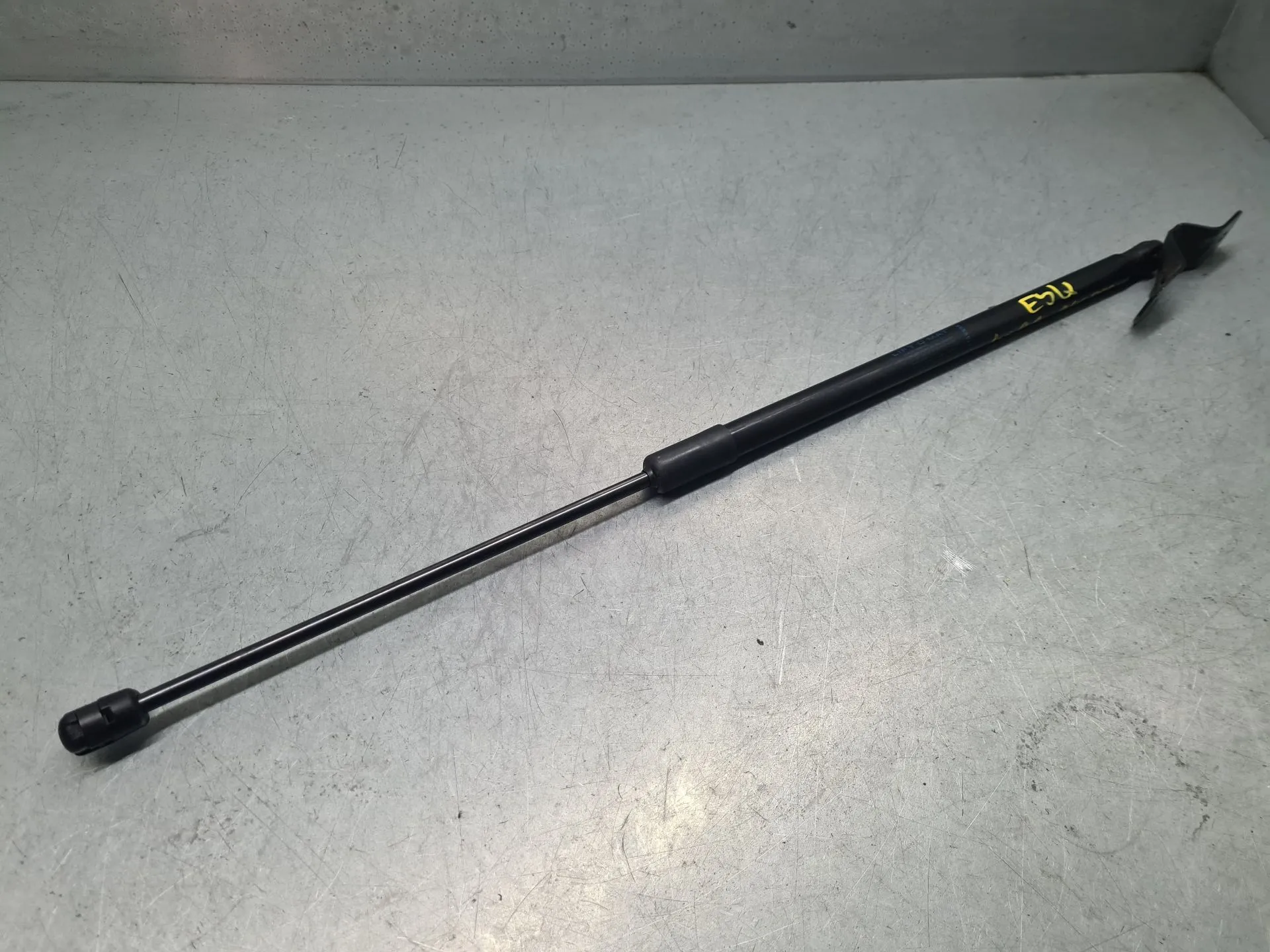 Amortecedor da mala DACIA Duster III (P1310)