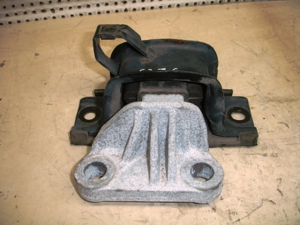 Engine Mount OPEL Corsa D