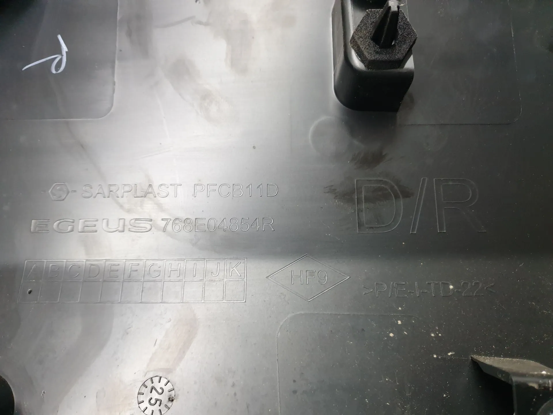 Moulure de tableau Droite RENAULT Master IV (F8__) Imagem-5