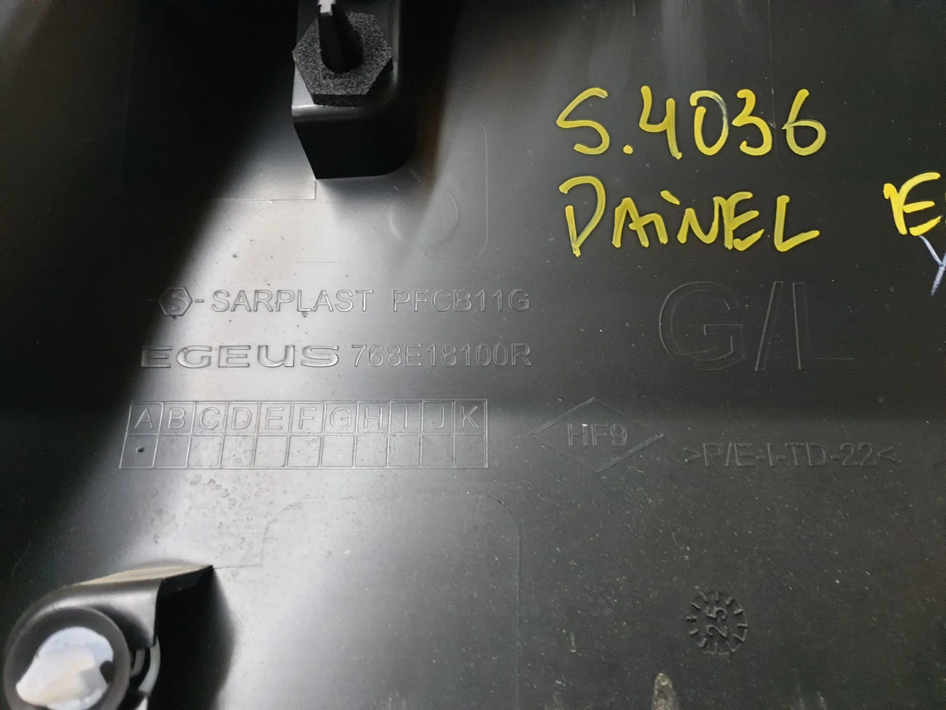 Friso painel esquerdo RENAULT Master IV (F8__) Imagem-7