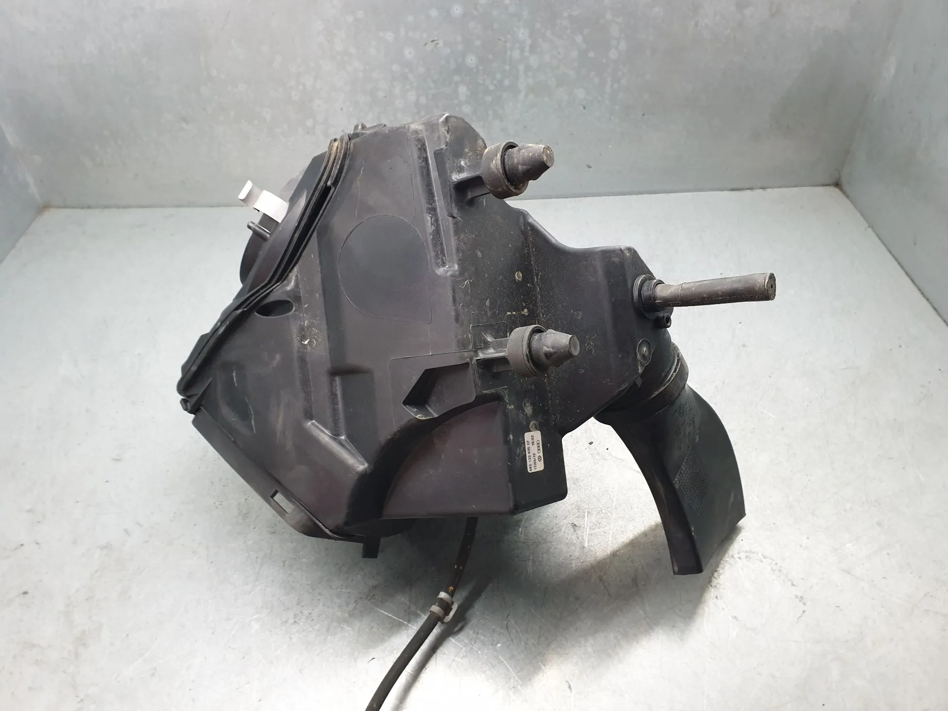 Air filter box AUDI Q5 (8R) Imagem-4