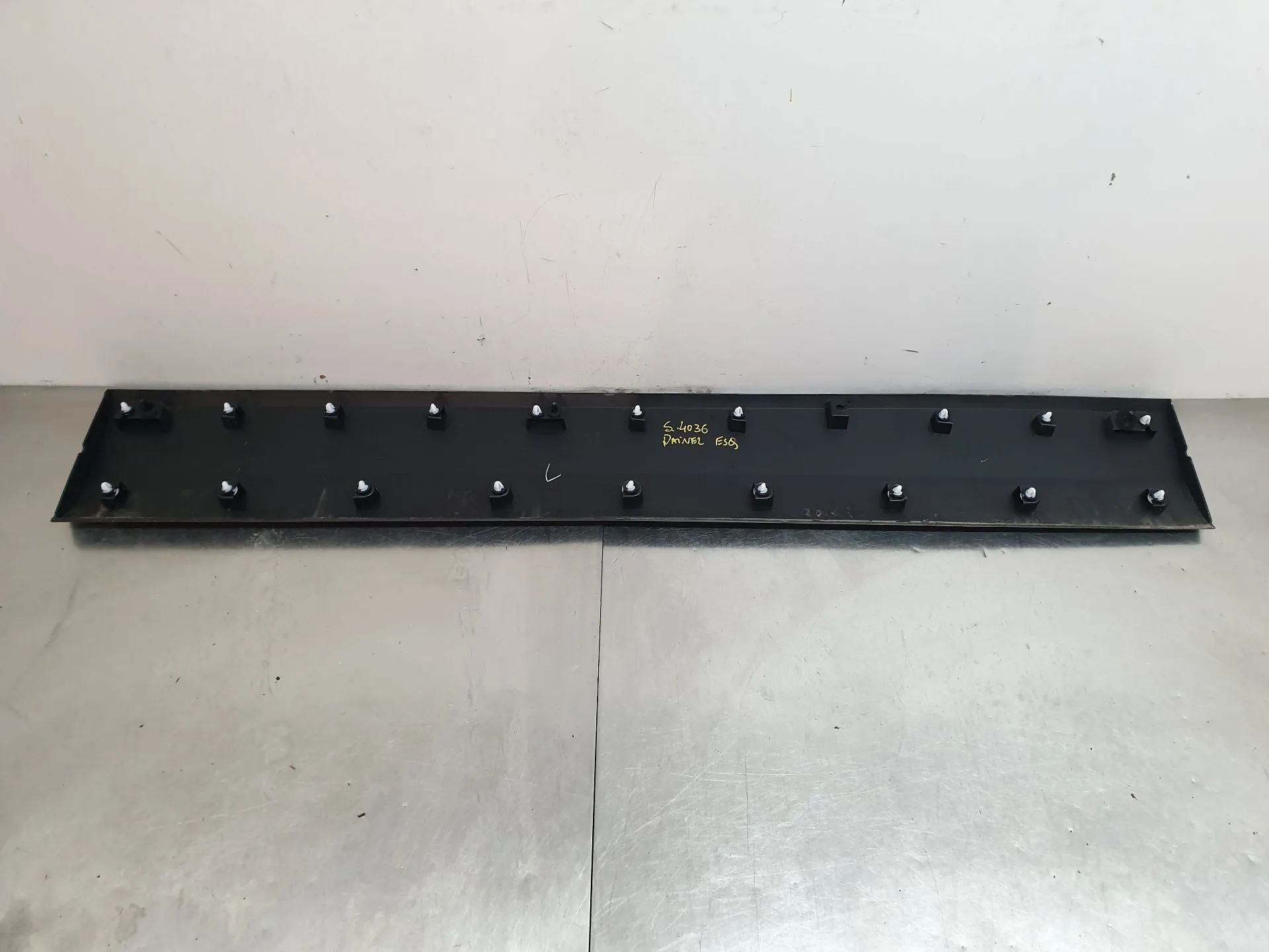 Modanatura pannello sinistro RENAULT Master IV (F8__) Imagem-3