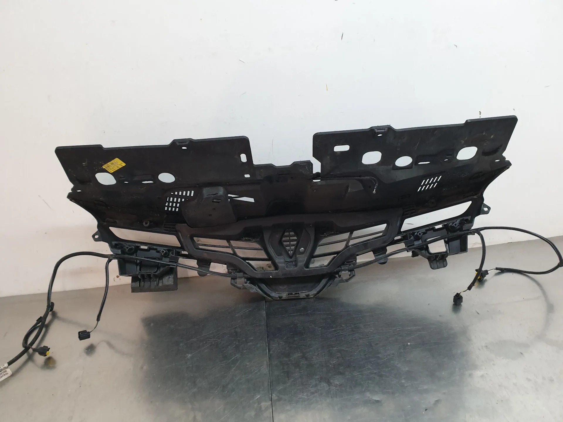 Griglia anteriore RENAULT Clio IV Grandtour (KH_) Imagem-6