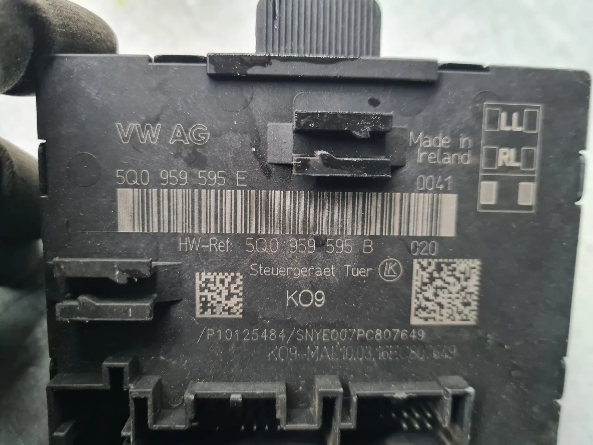 Modulo / Centralina porta posteriore destra VOLKSWAGEN Tiguan (5N) Imagem-3