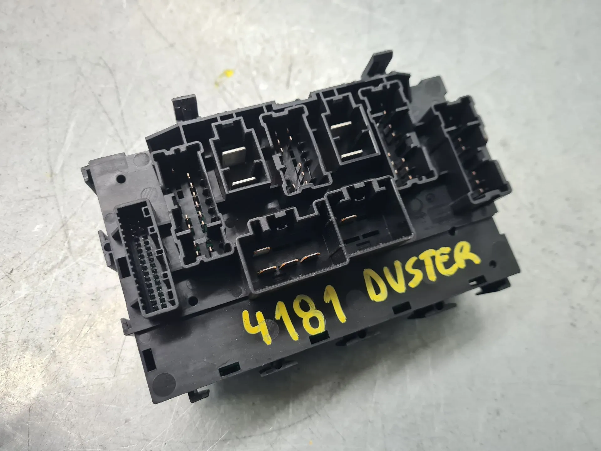 Caixa fusíveis / SAM / BSI DACIA Duster III (P1310) Imagem-1