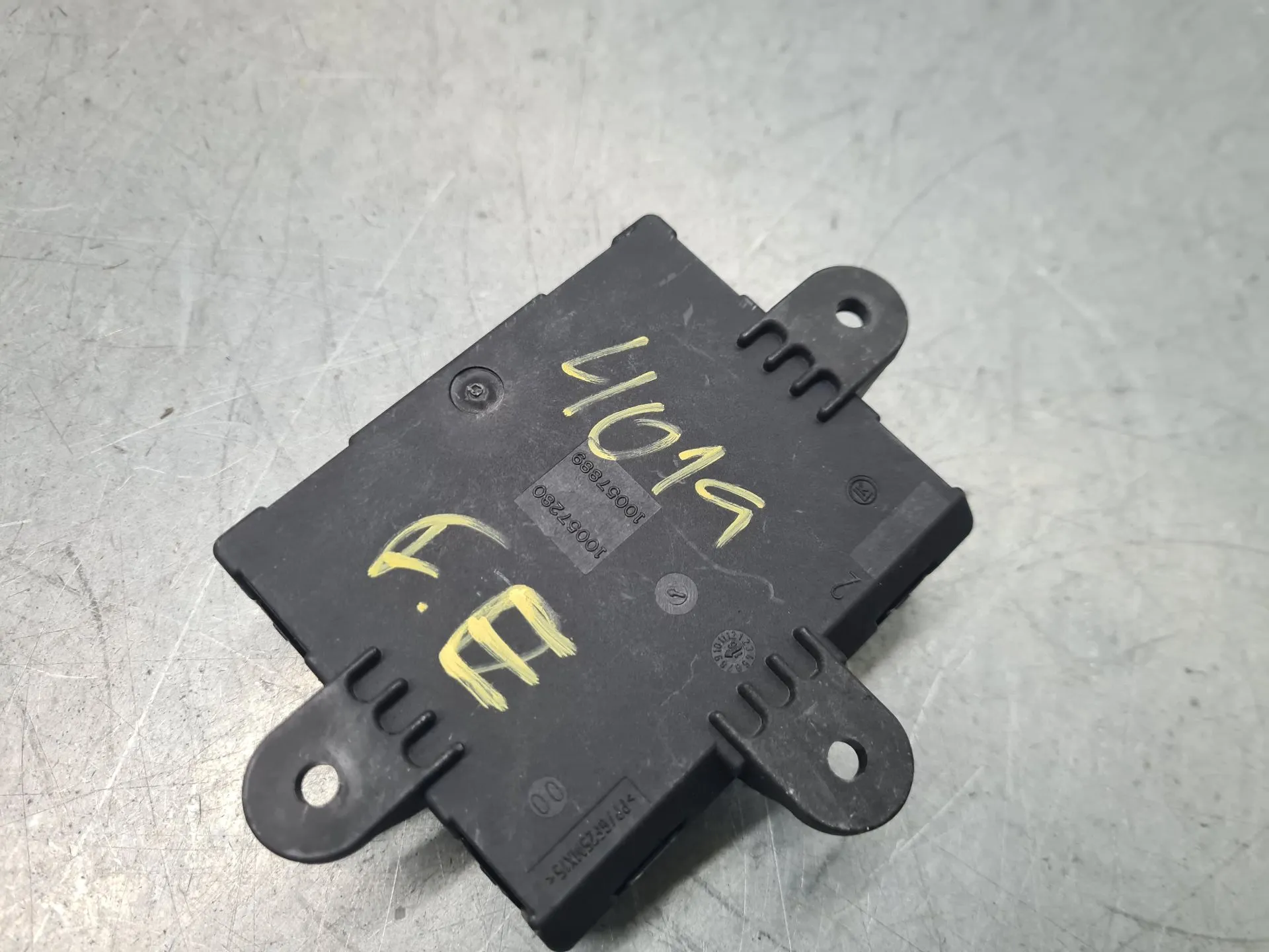 Left front Door Unit Module FORD Fiesta VI (CB1, CCN) Imagem-1