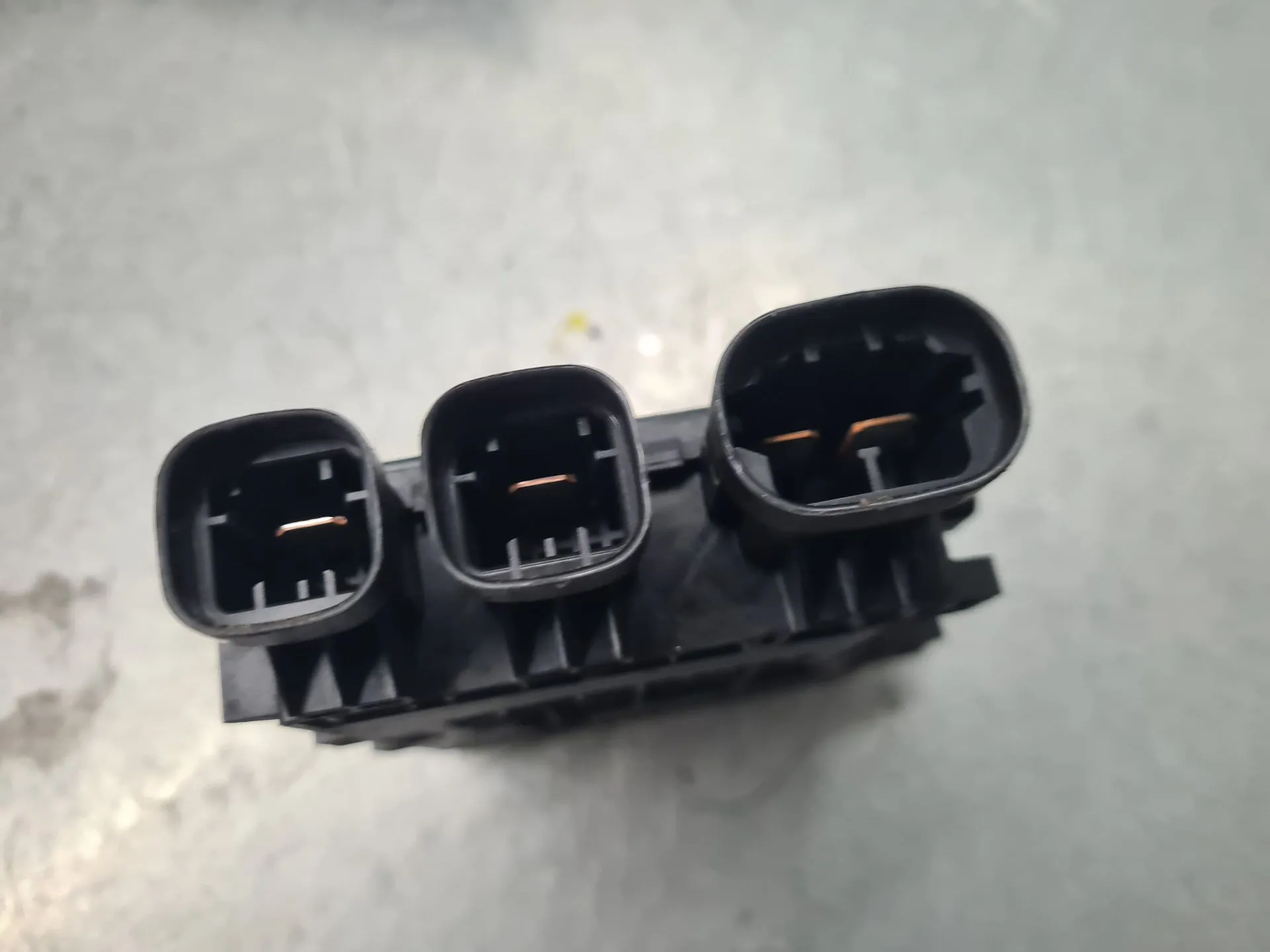 Modulo controllo della batteria RENAULT Trafic III (FG_) Imagem-2