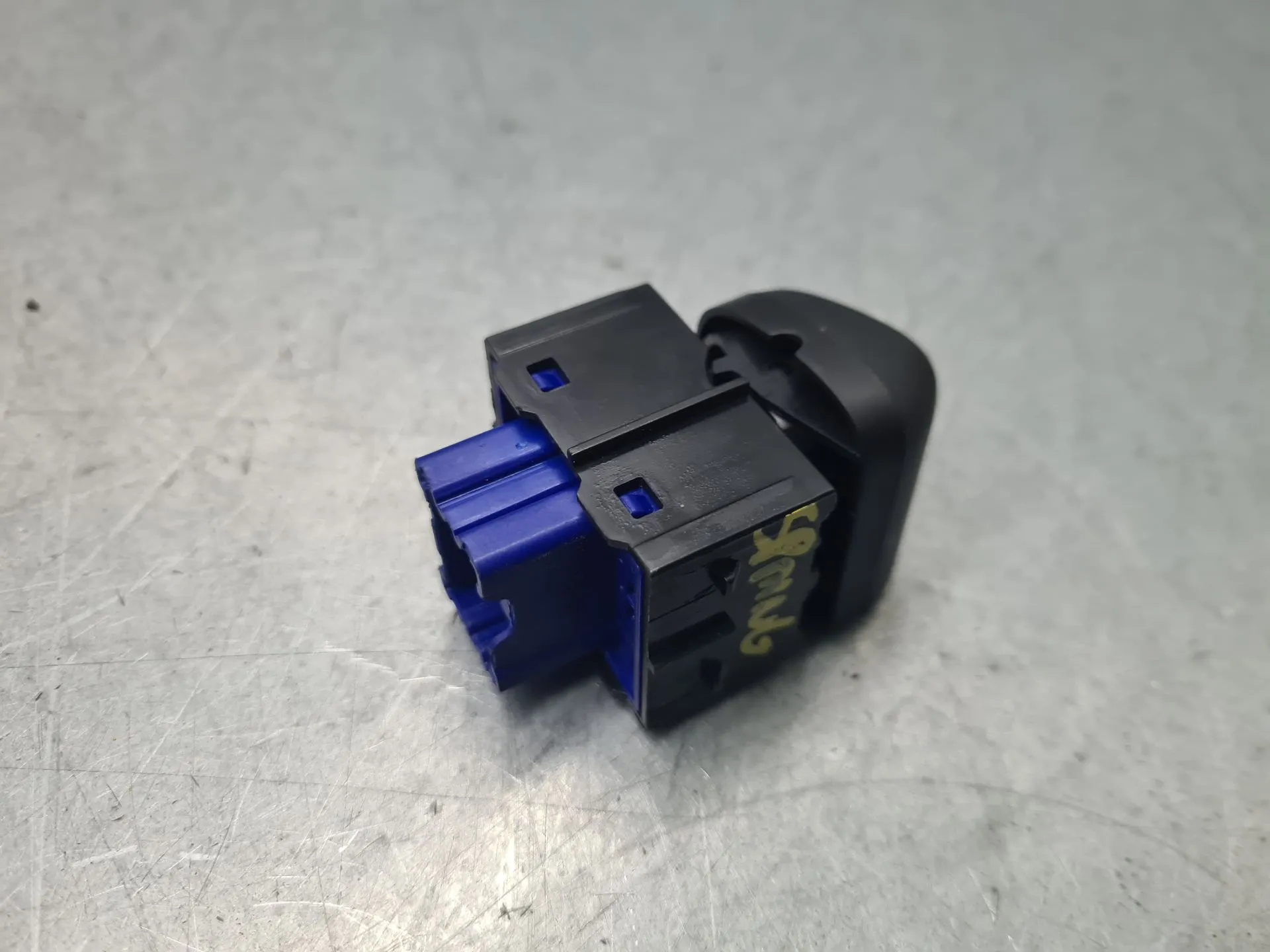 Mando / interruptor elevalunas delantero derecho DACIA Spring Imagem-2