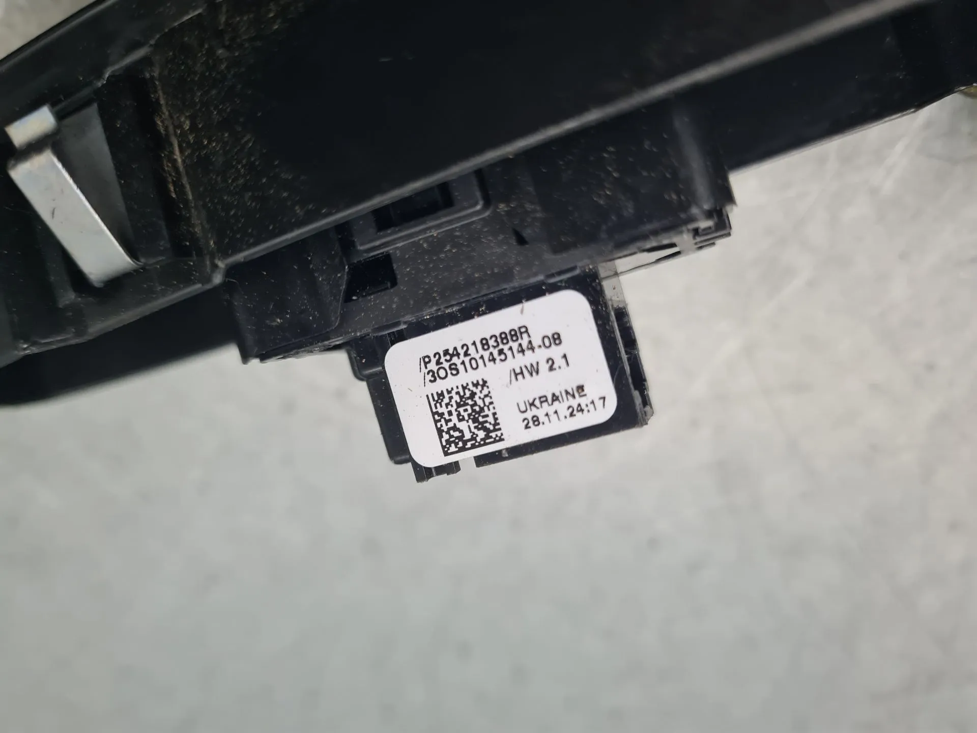 Mando / interruptor elevalunas delantero derecho DACIA Duster III (P1310) Imagem-4
