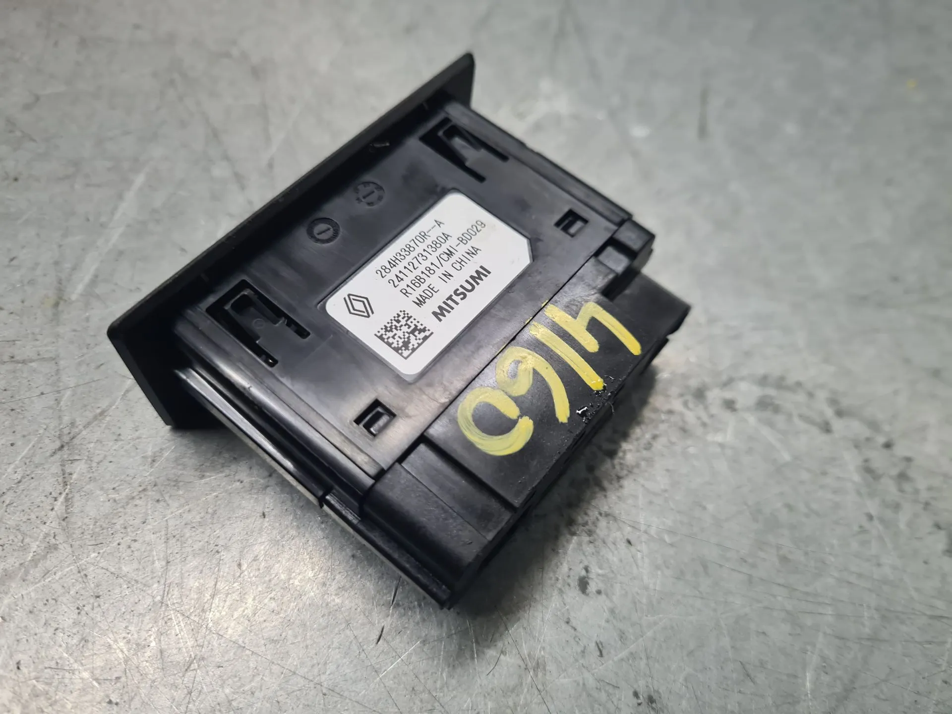 Módulo USB / AUX / IPOD RENAULT Captur II Imagem-3