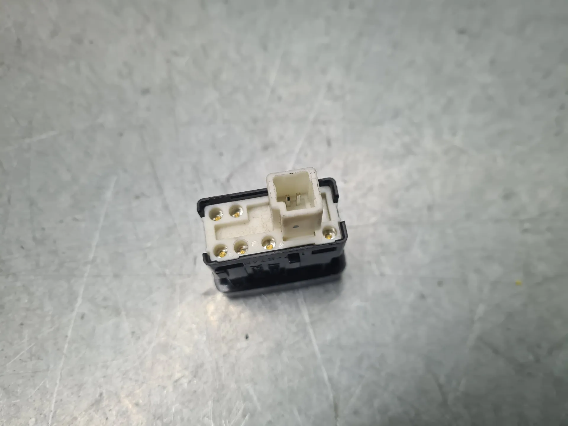 Botão / interruptor trancar portas TOYOTA Hilux VII Pick Up (_N1_, _N2_, _N3_) Imagem-1